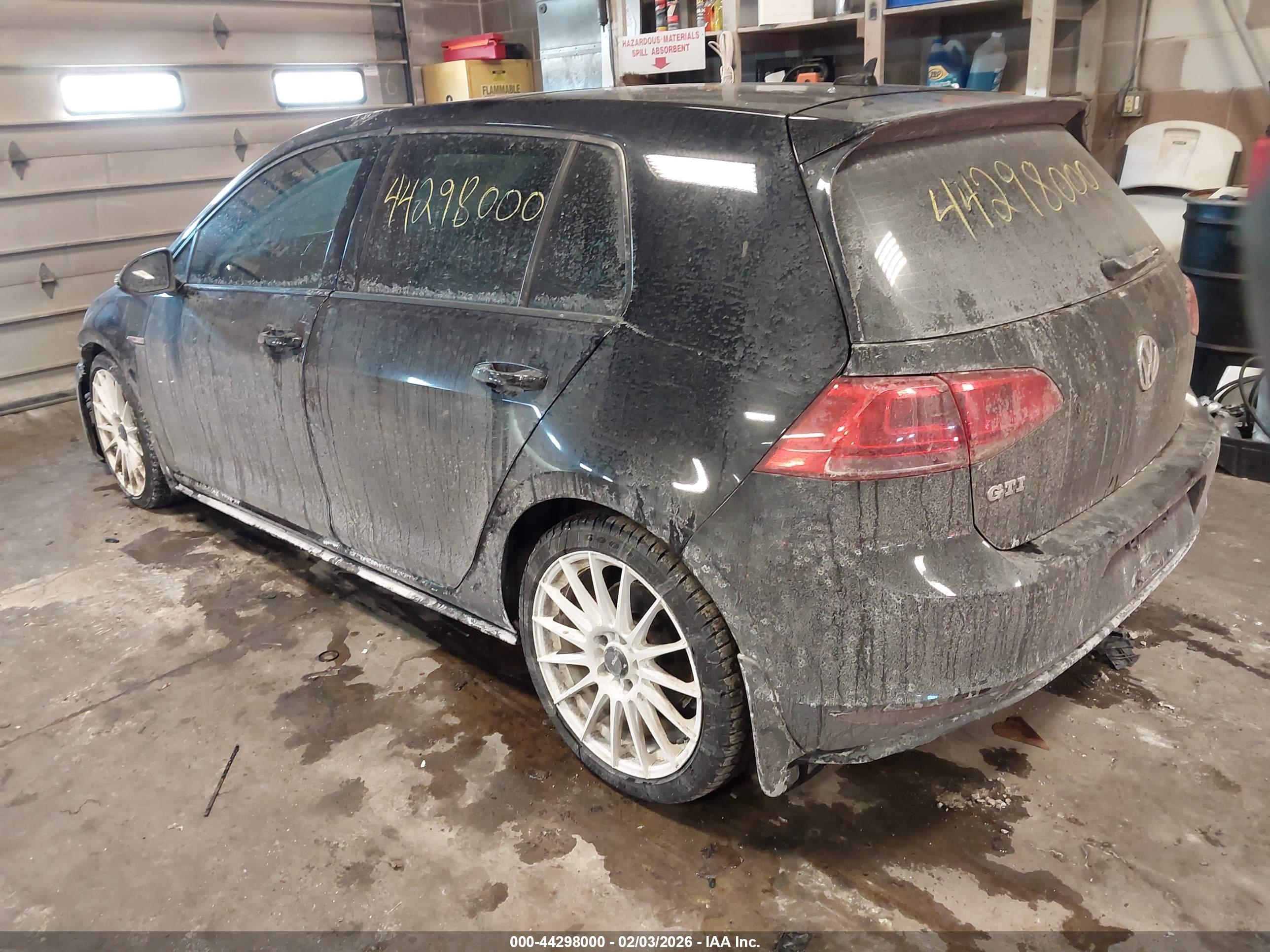VOLKSWAGEN GOLF image 3