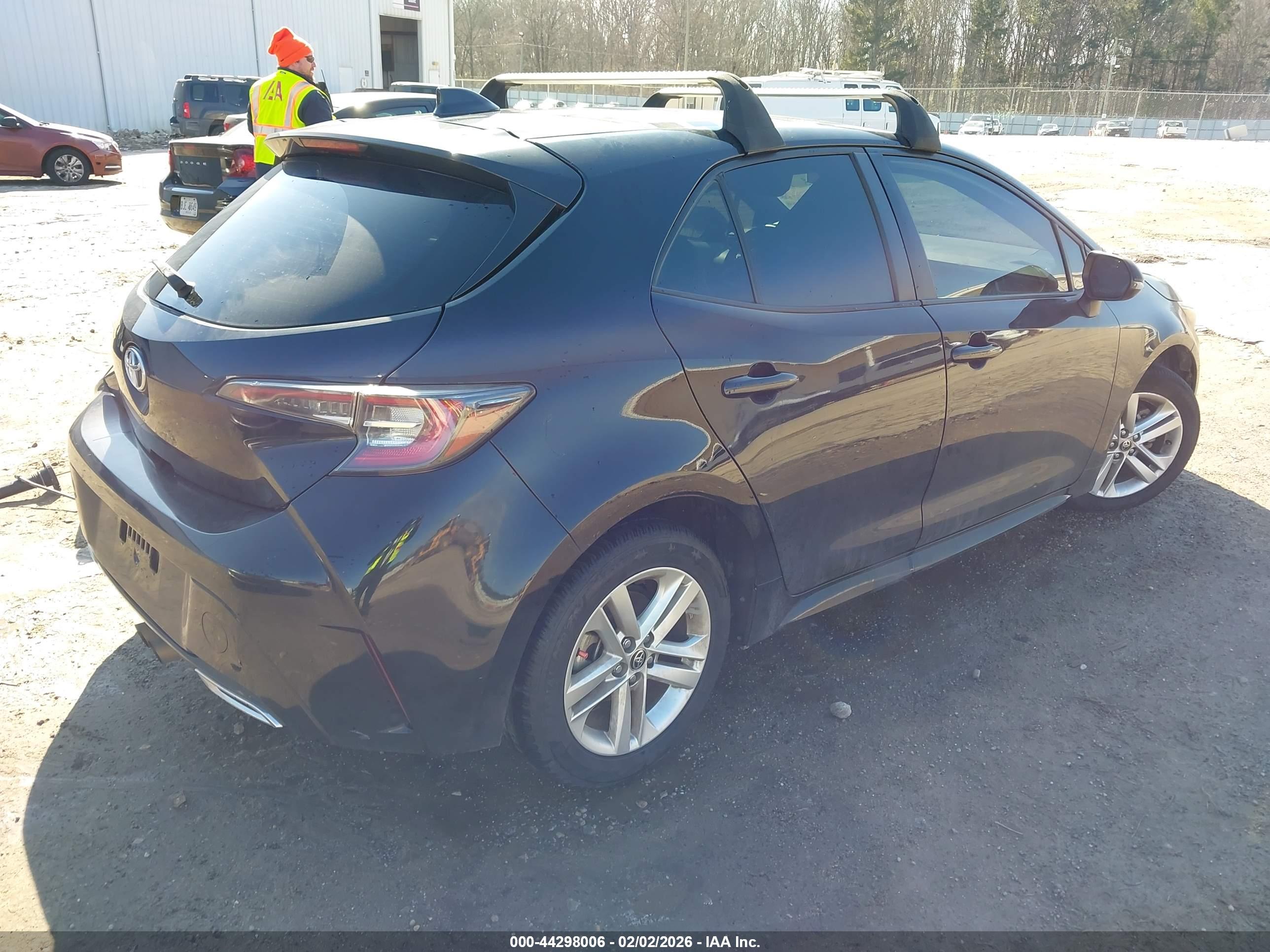 TOYOTA COROLLA image 4