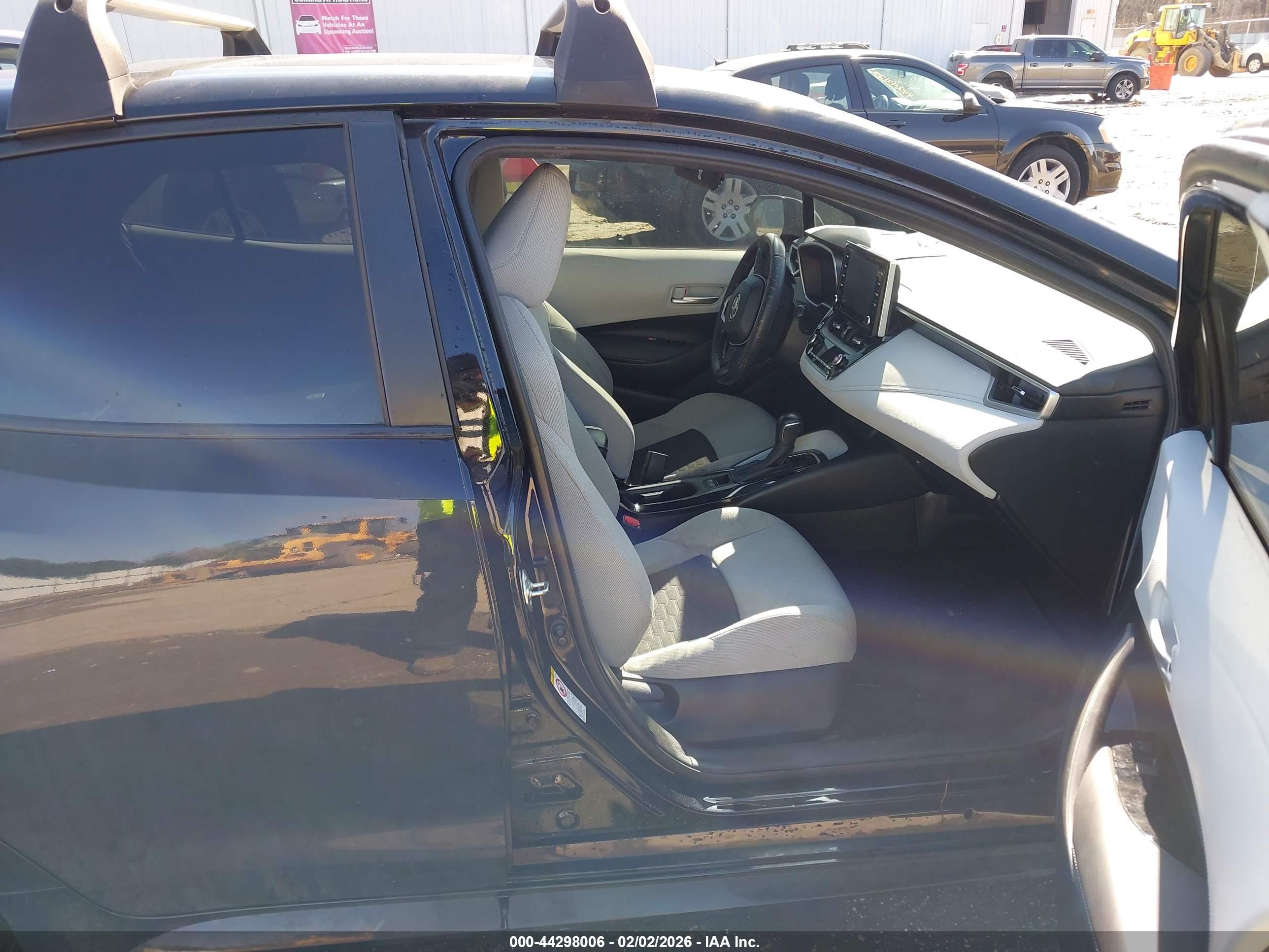 TOYOTA COROLLA image 5