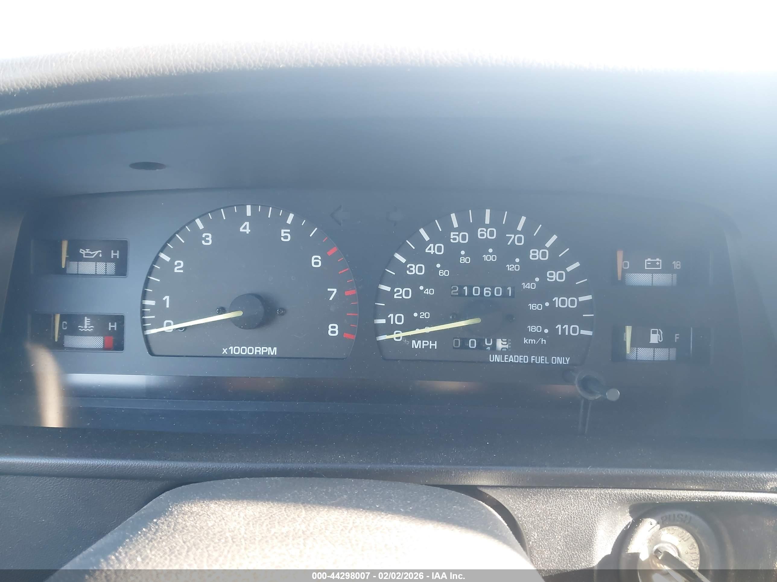 TOYOTA PICKUP image 7