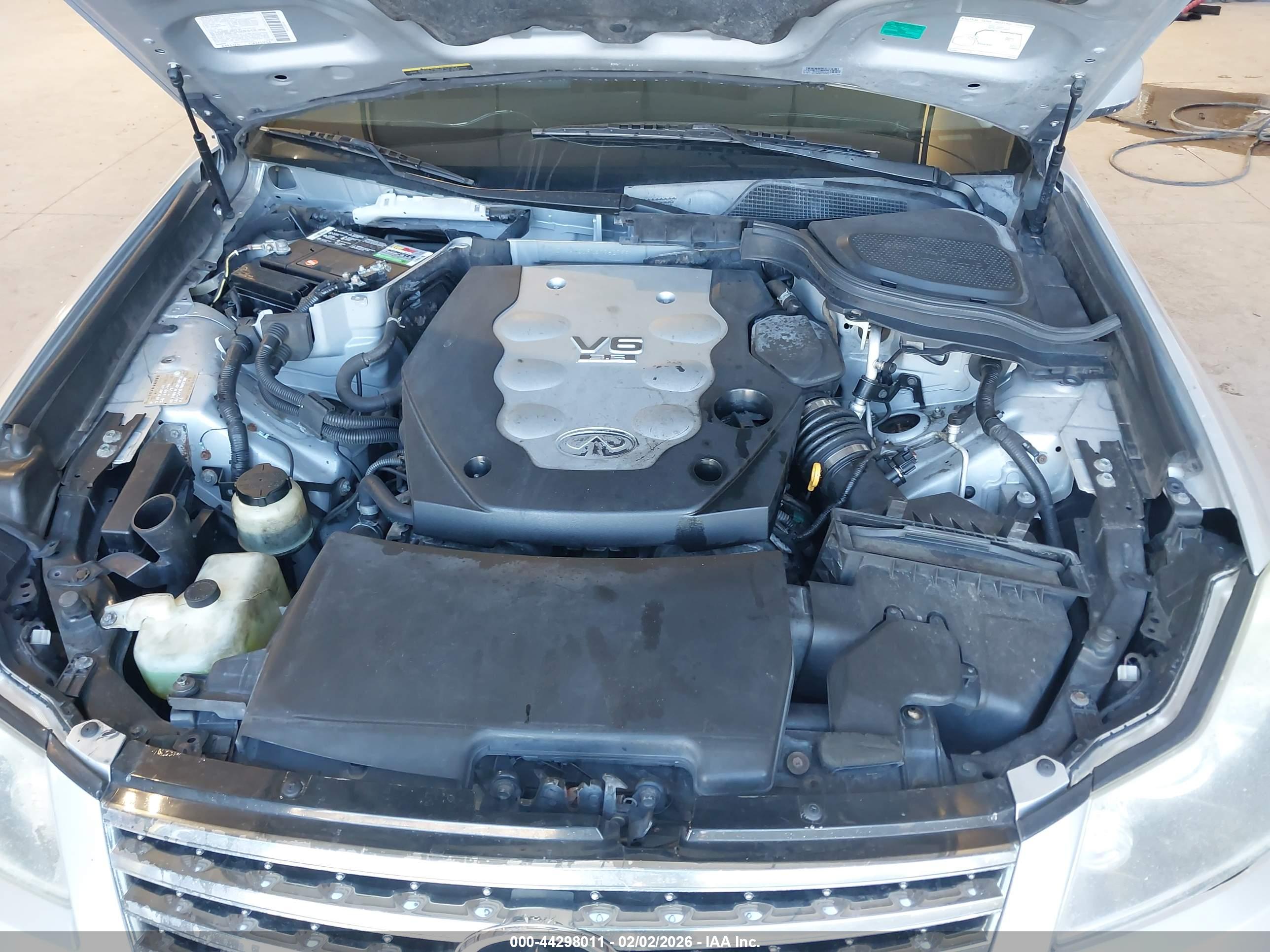 INFINITI M35X image 10