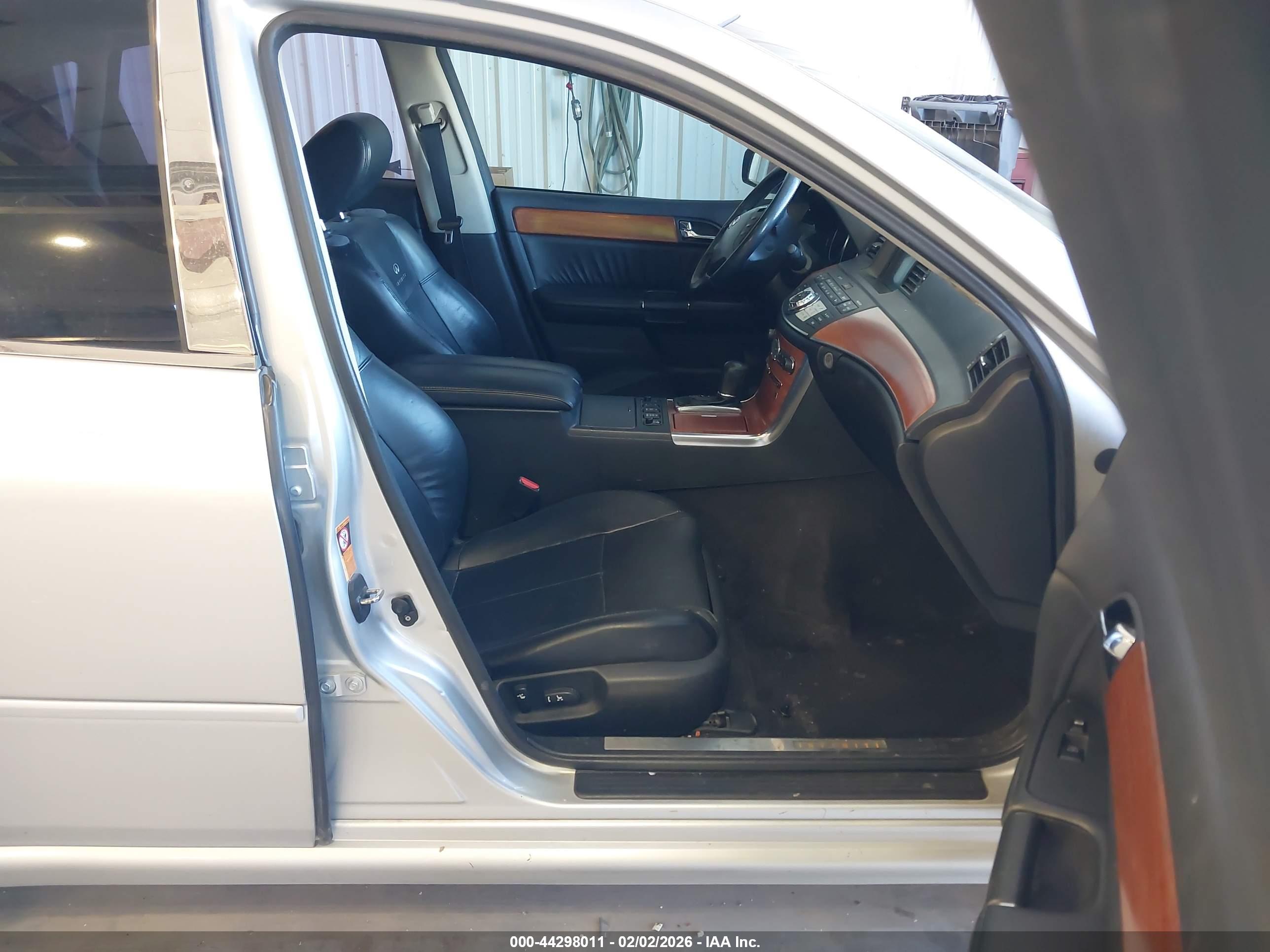 INFINITI M35X image 5