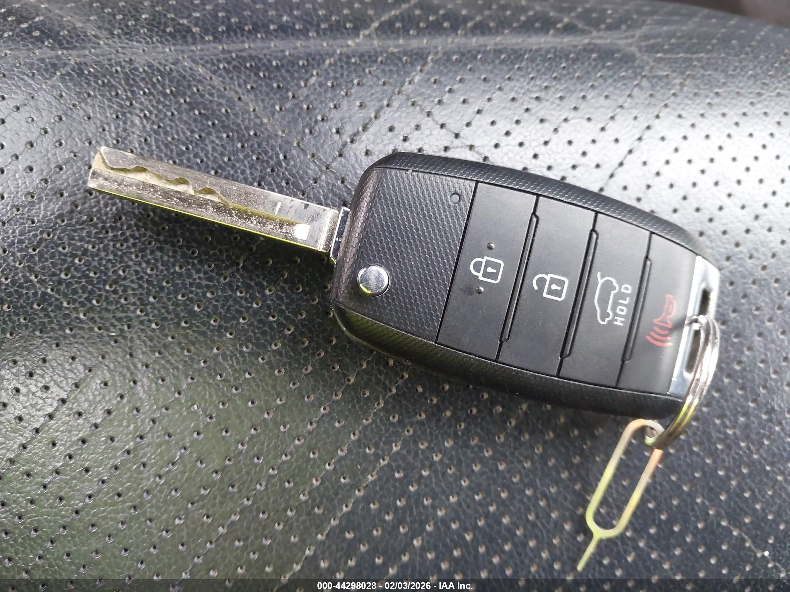 KIA SORENTO image 11