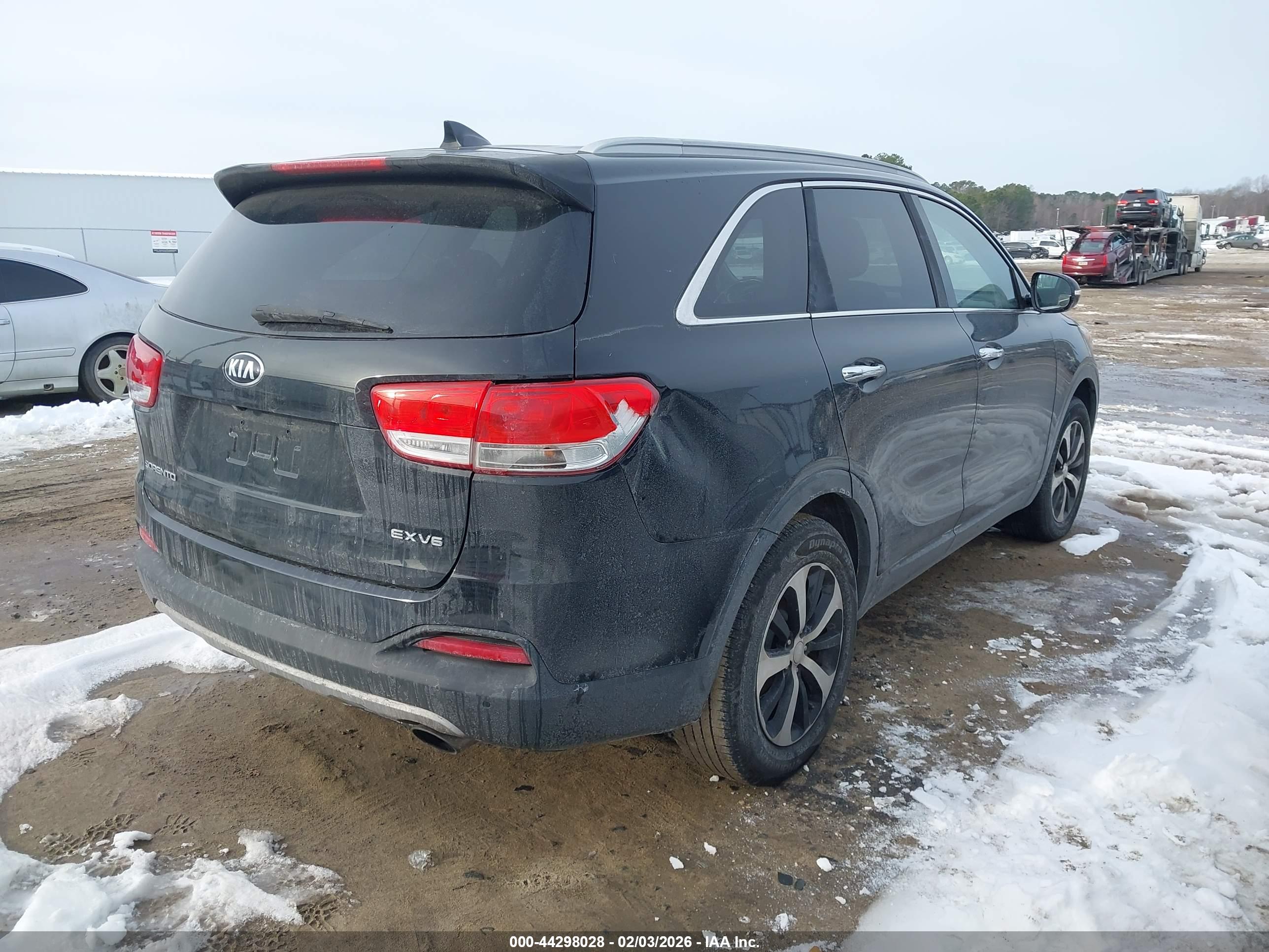 KIA SORENTO image 4