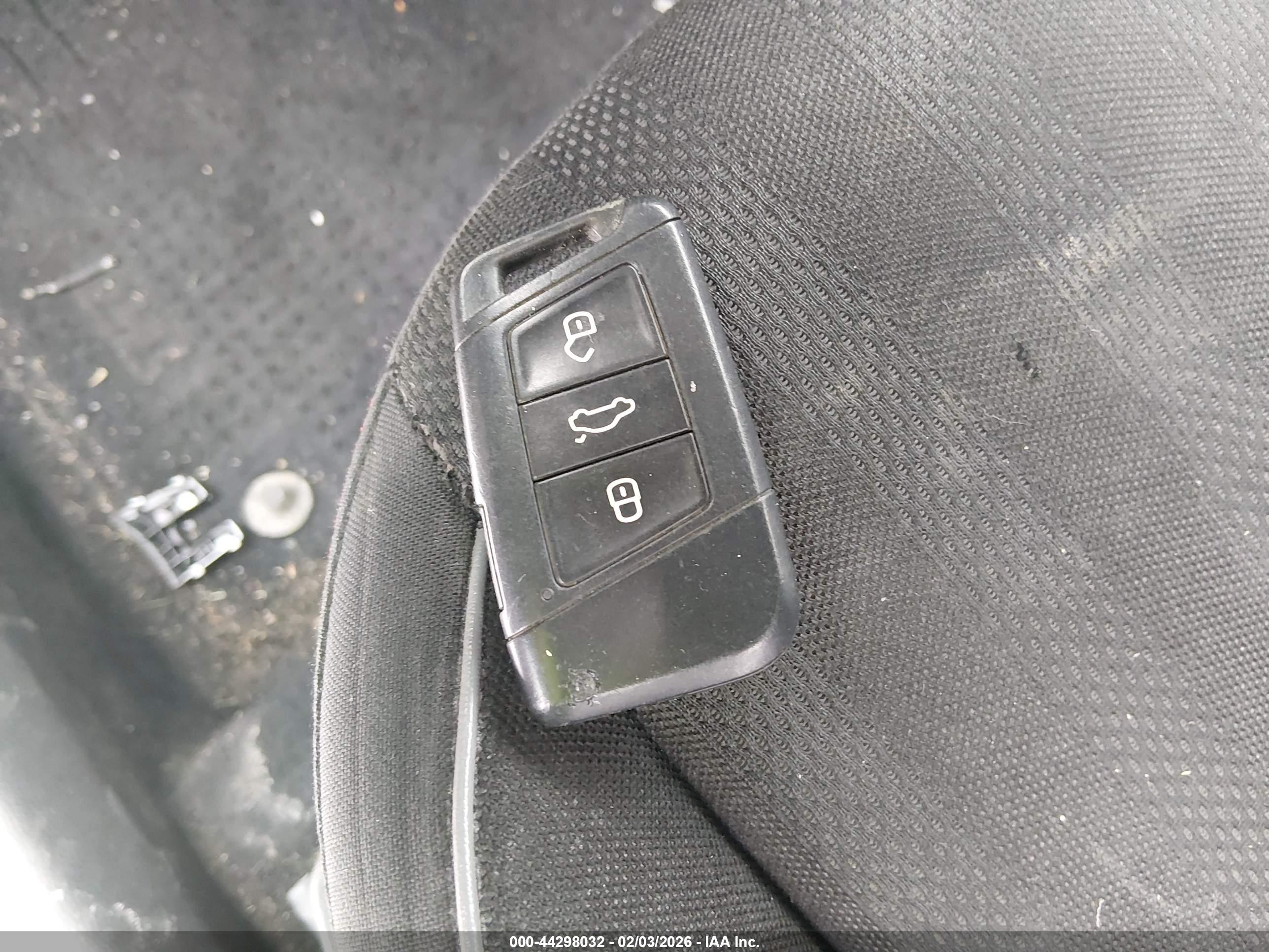 VOLKSWAGEN JETTA image 11