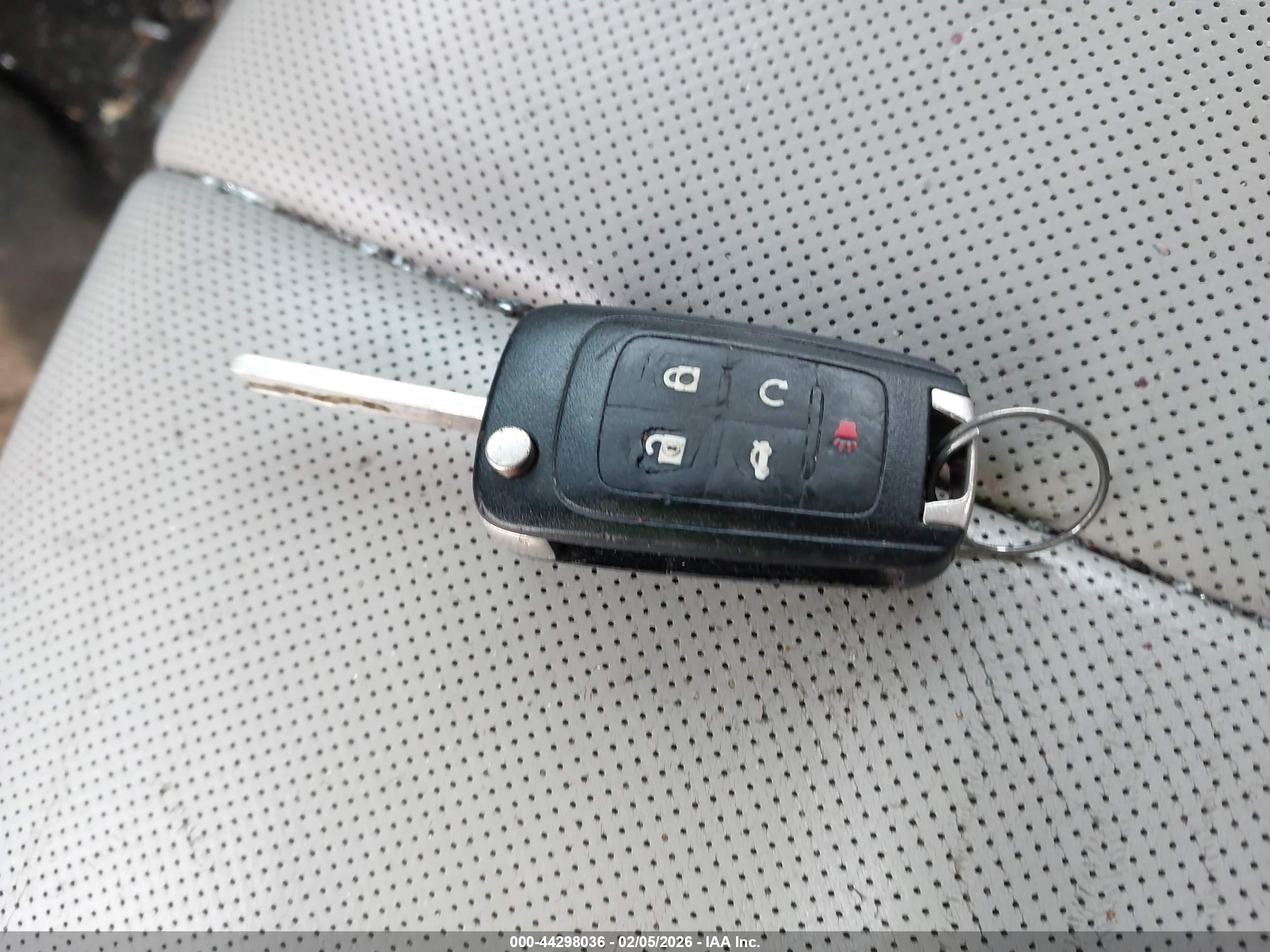 CHEVROLET EQUINOX image 11