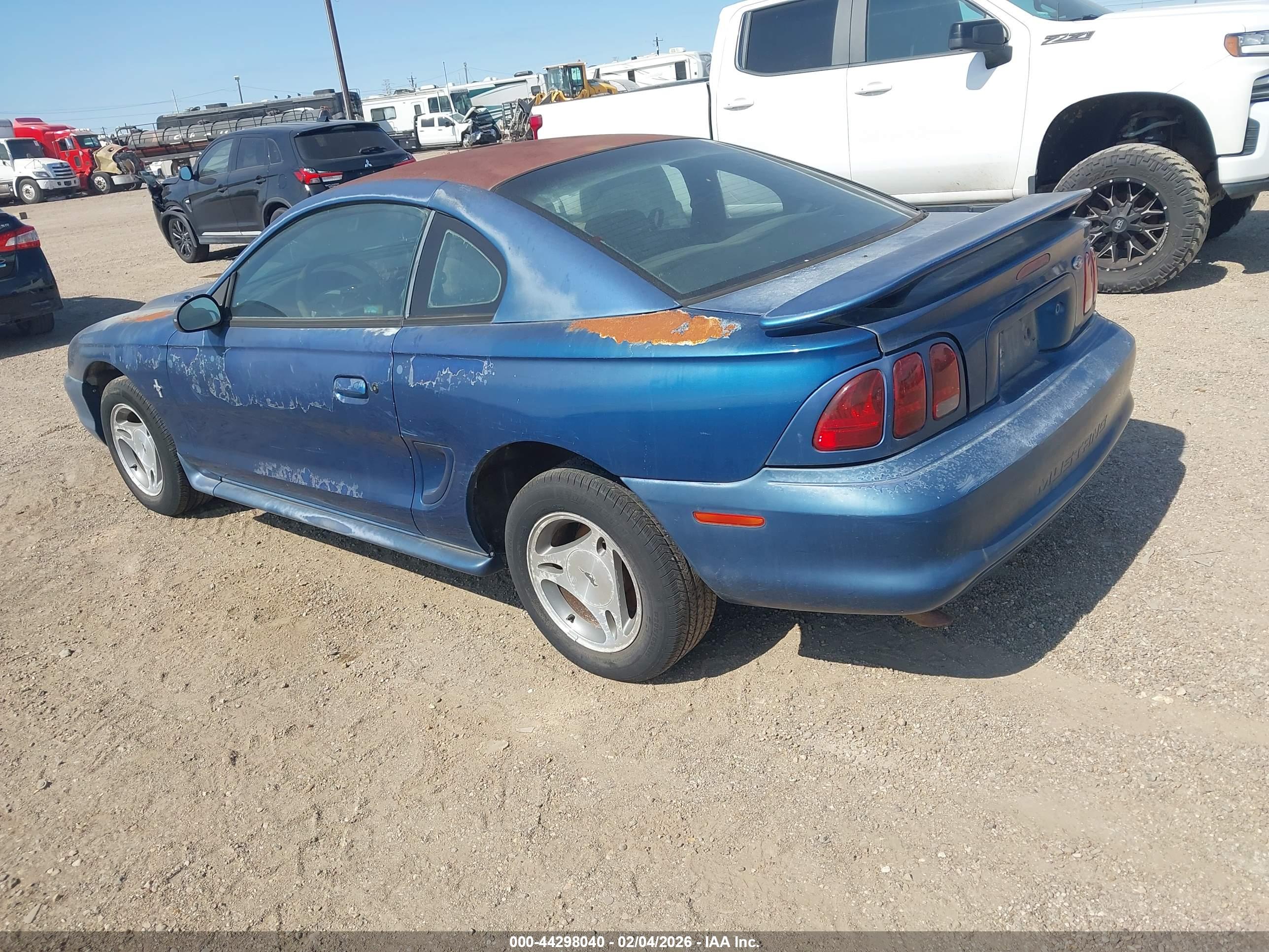 FORD MUSTANG image 3