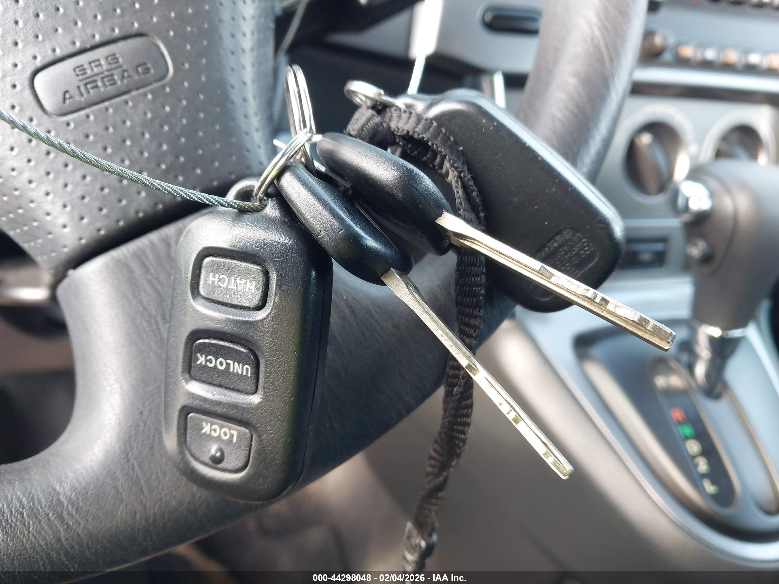PONTIAC VIBE image 11