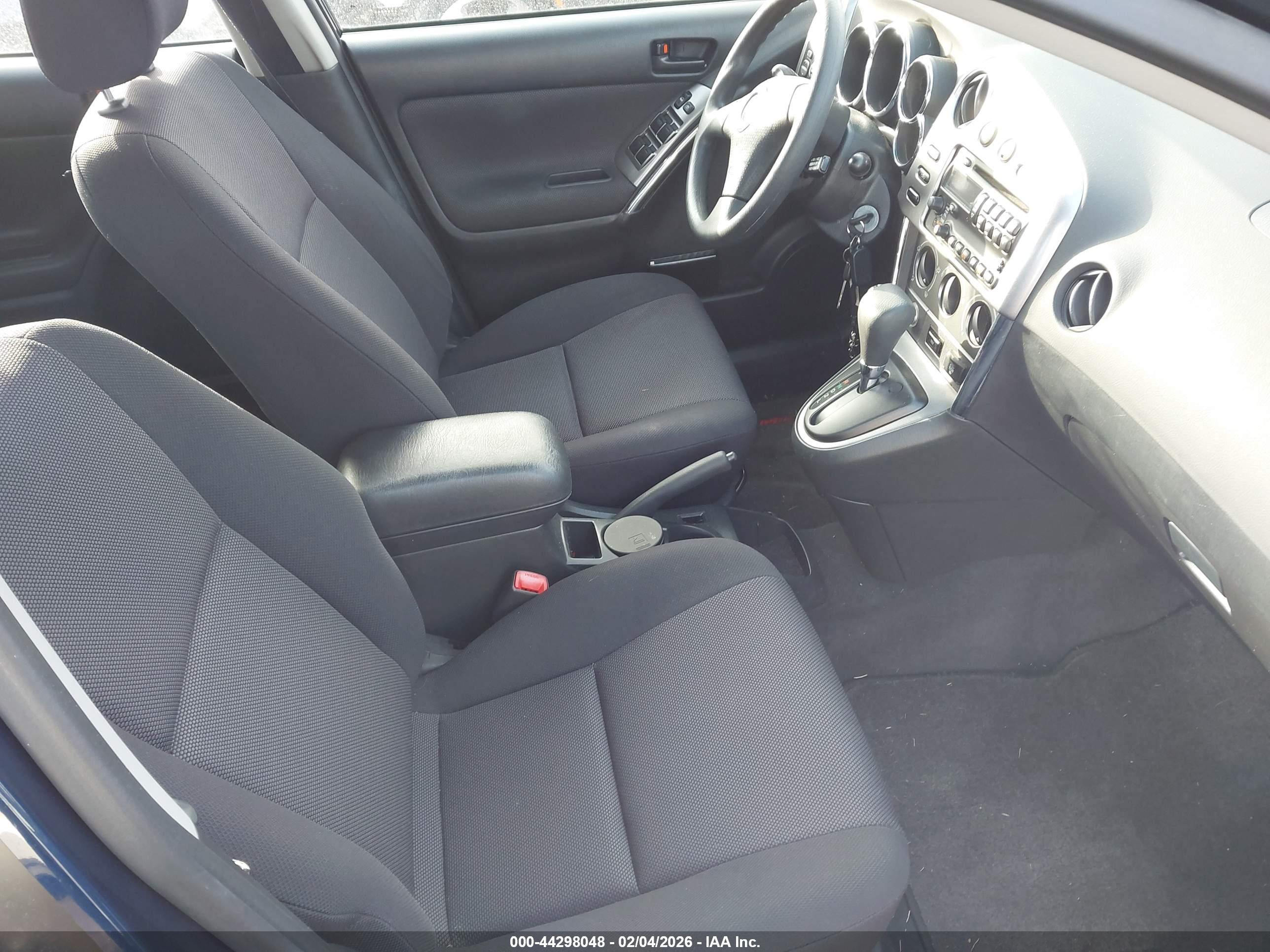 PONTIAC VIBE image 5