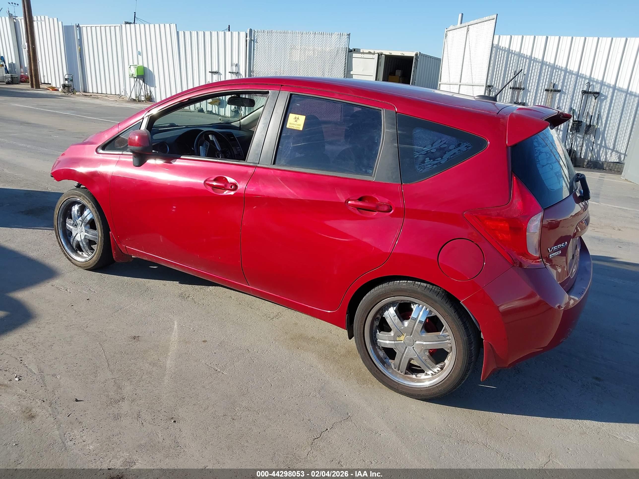 NISSAN VERSA image 3
