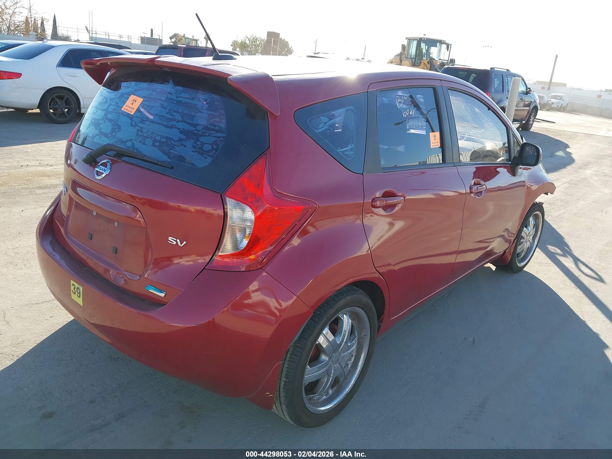 NISSAN VERSA image 4