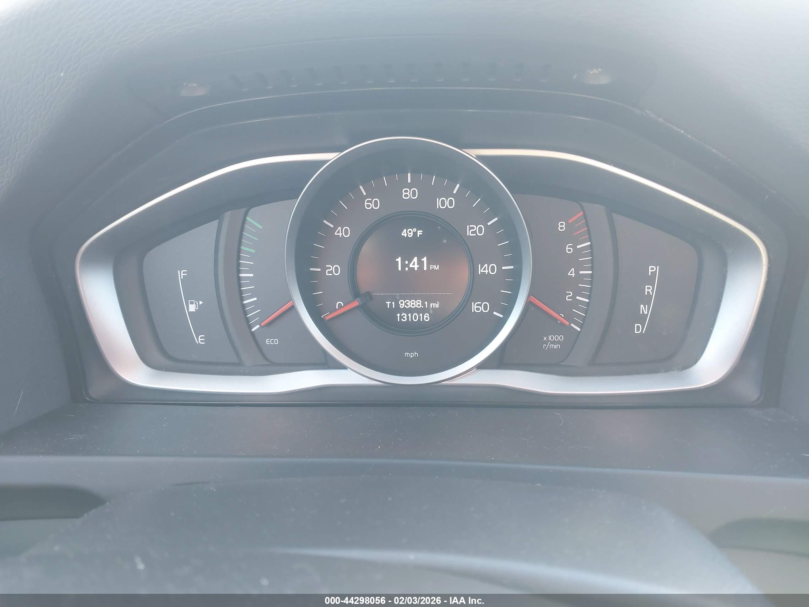 VOLVO V60 image 7