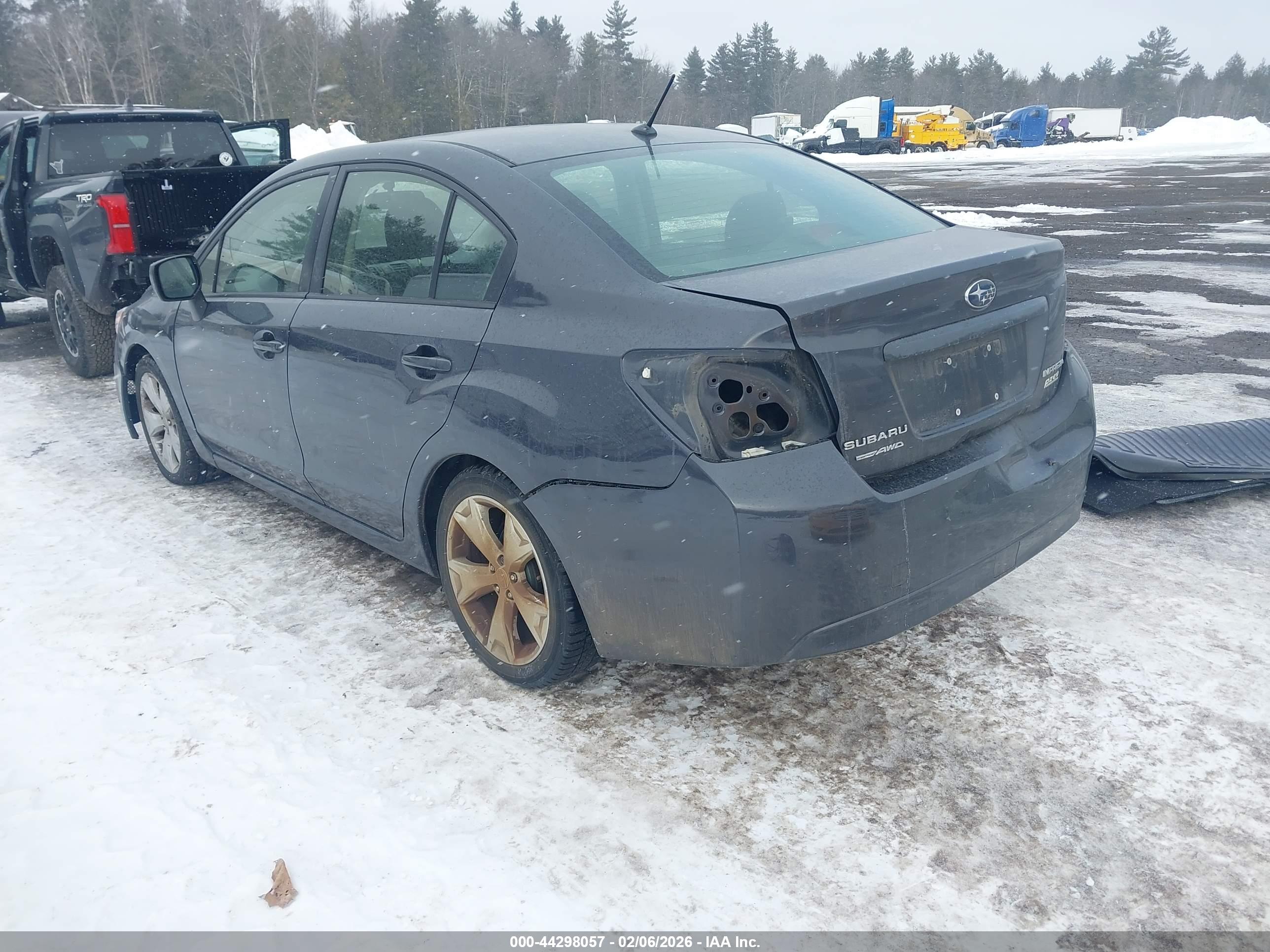 SUBARU IMPREZA image 3