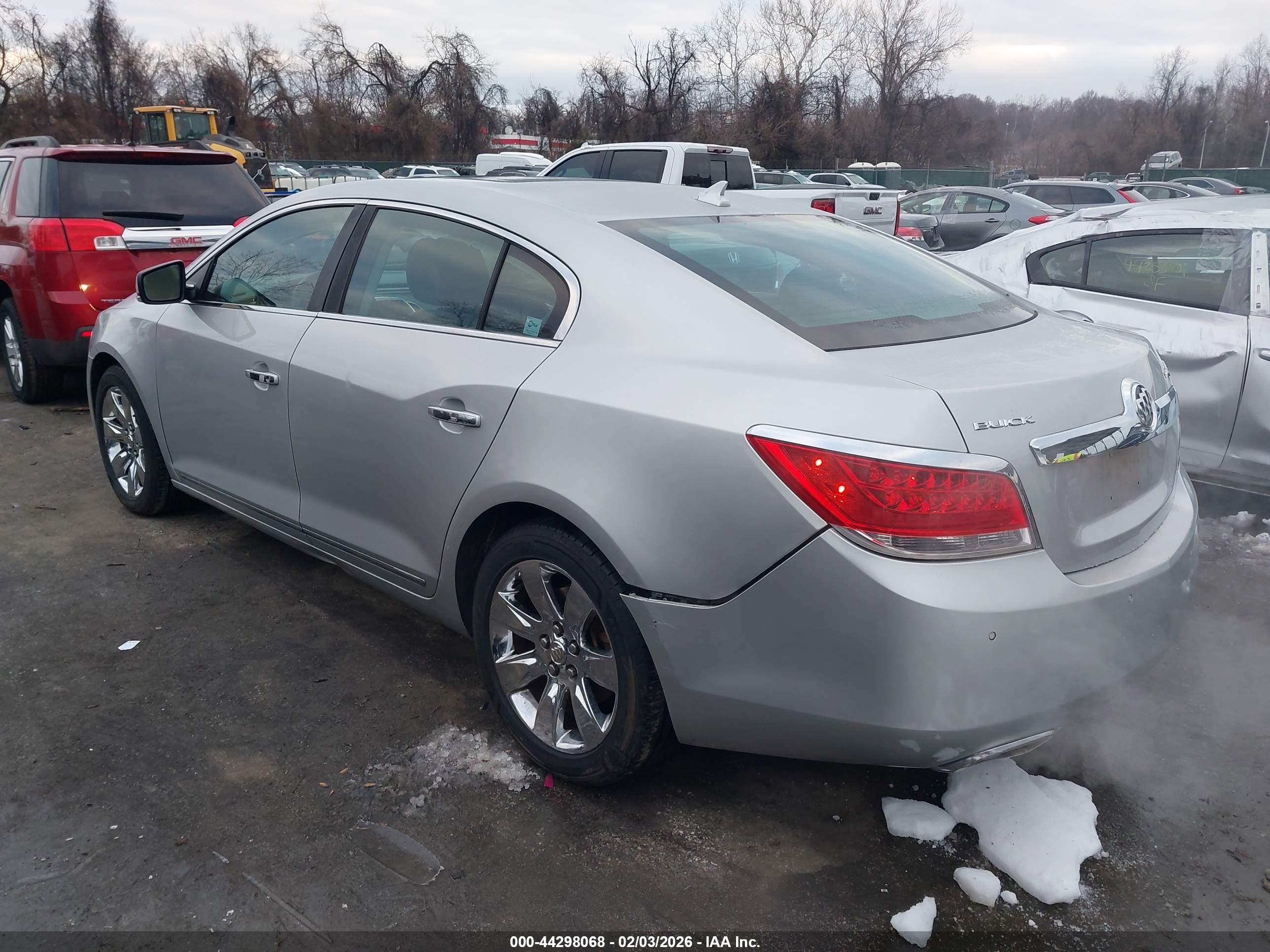 BUICK LACROSSE image 3