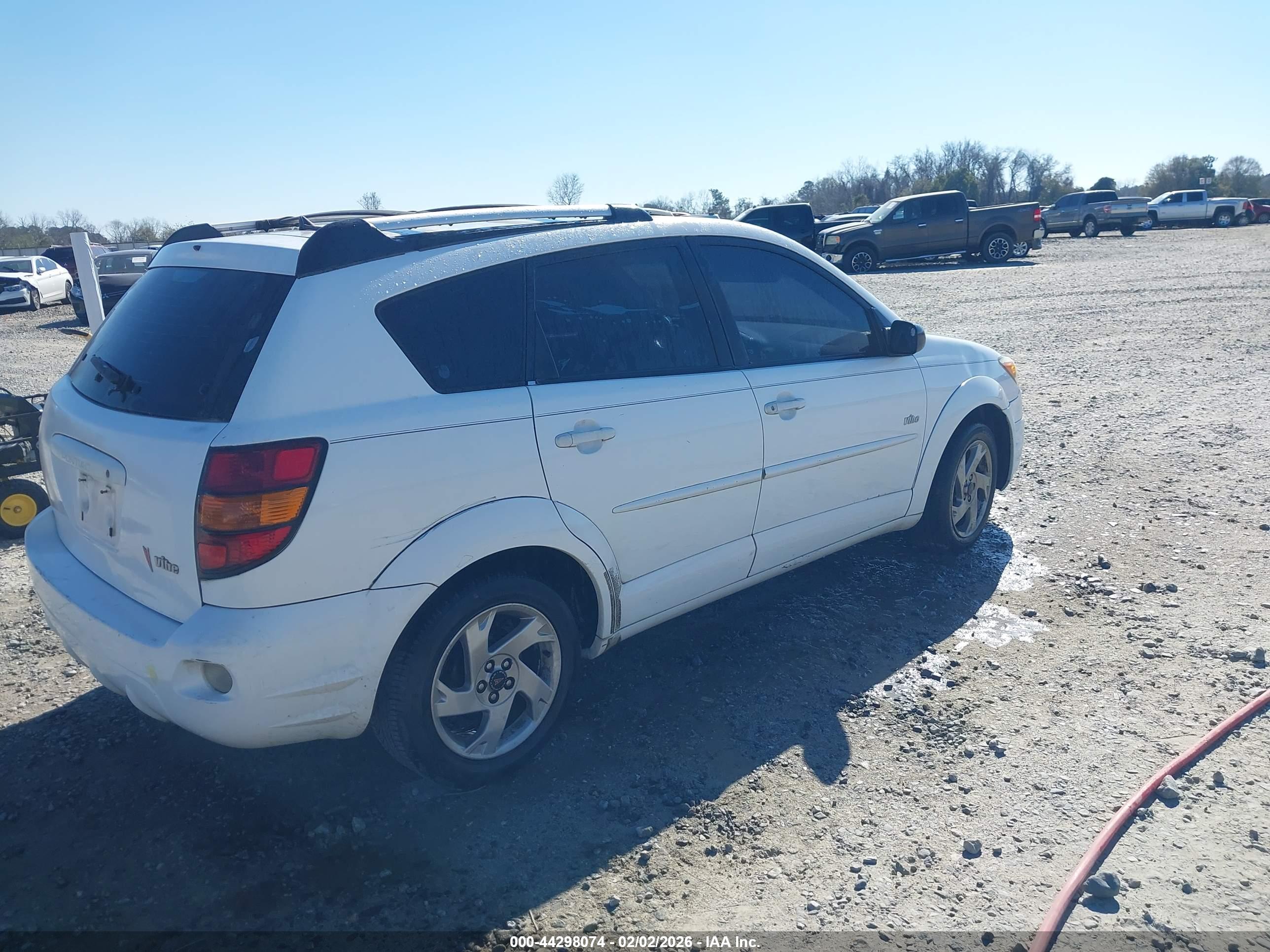 PONTIAC VIBE image 4