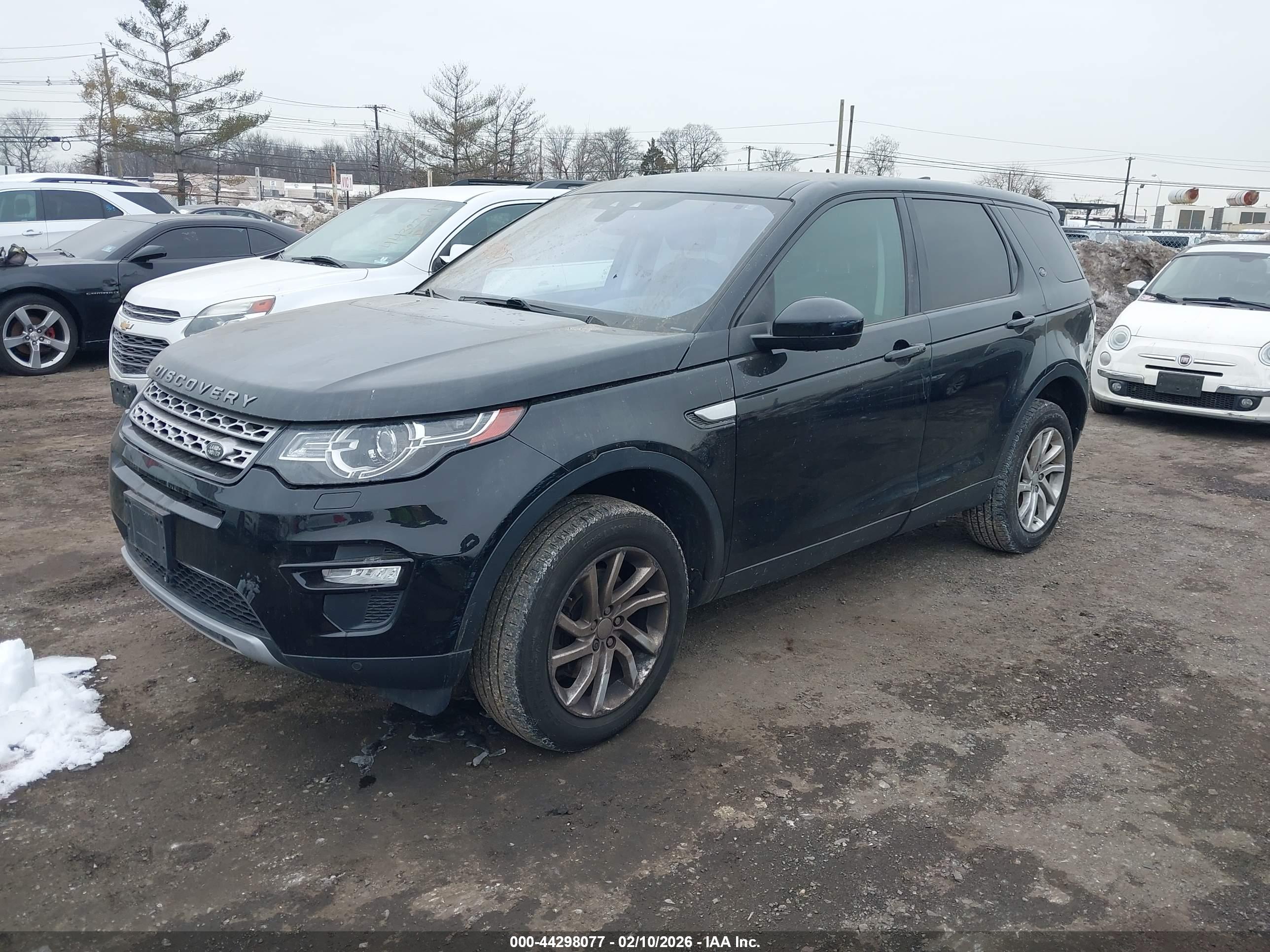 LAND ROVER image 2