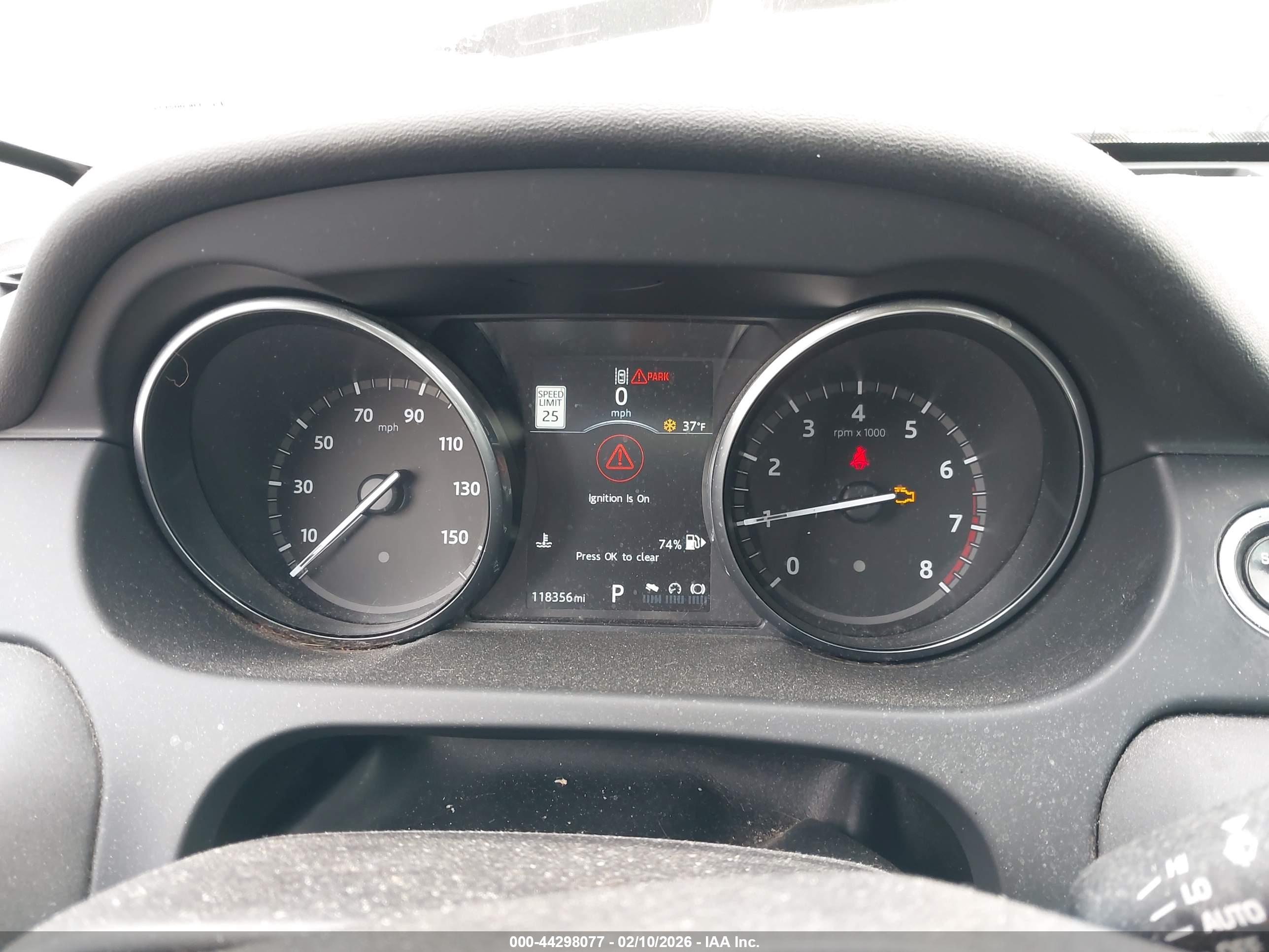 LAND ROVER image 7