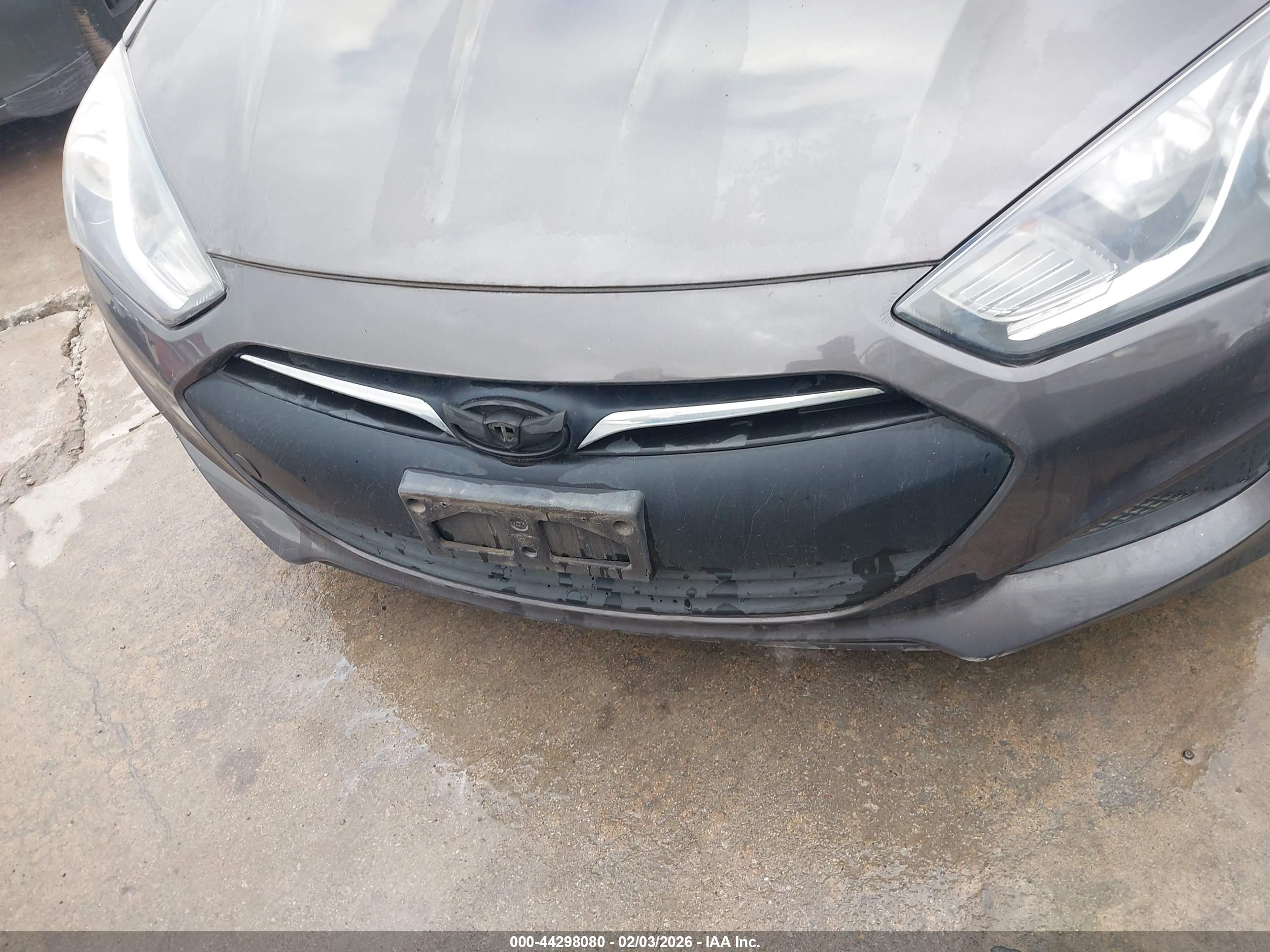 HYUNDAI GENESIS image 6