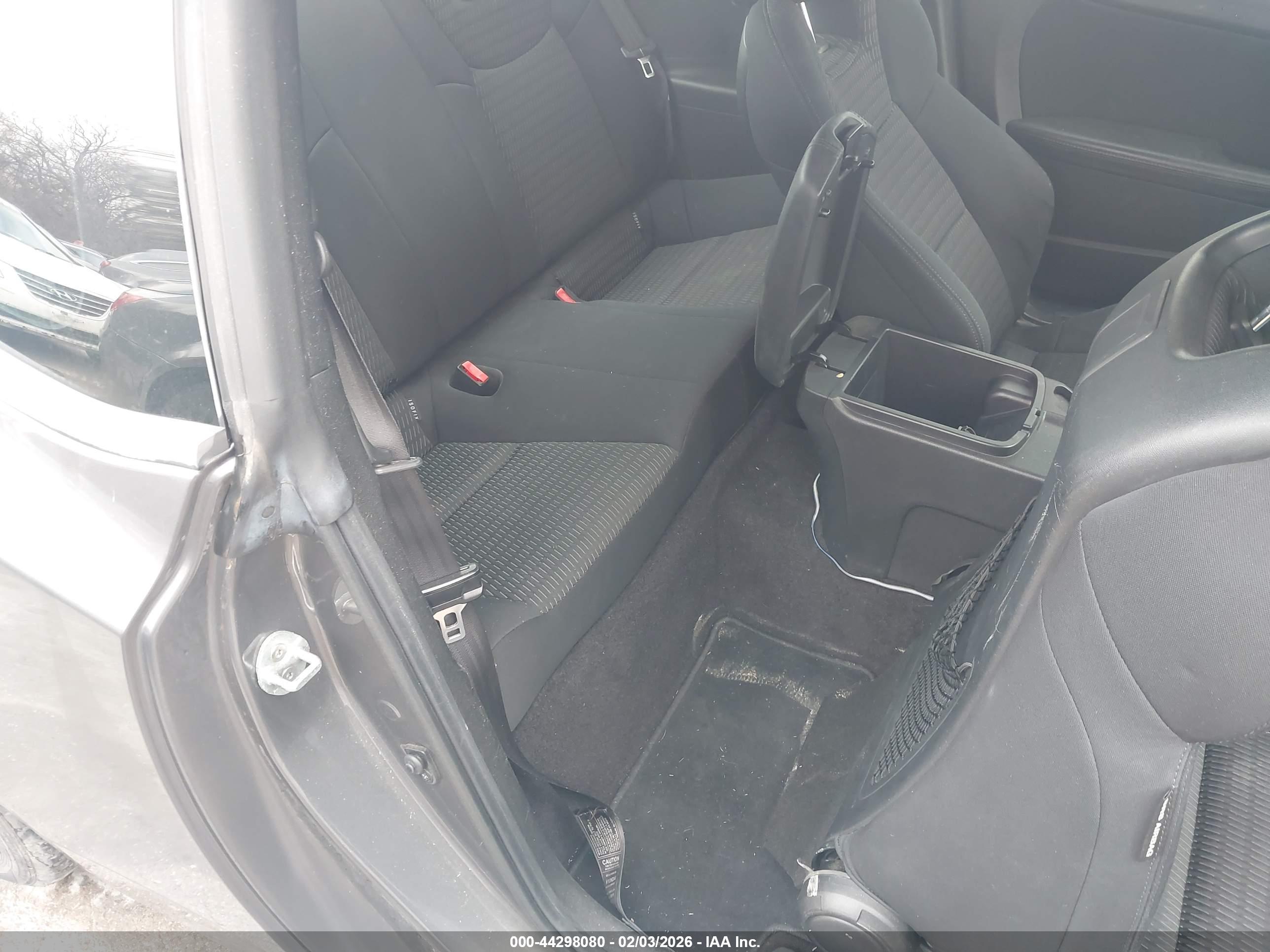 HYUNDAI GENESIS image 8