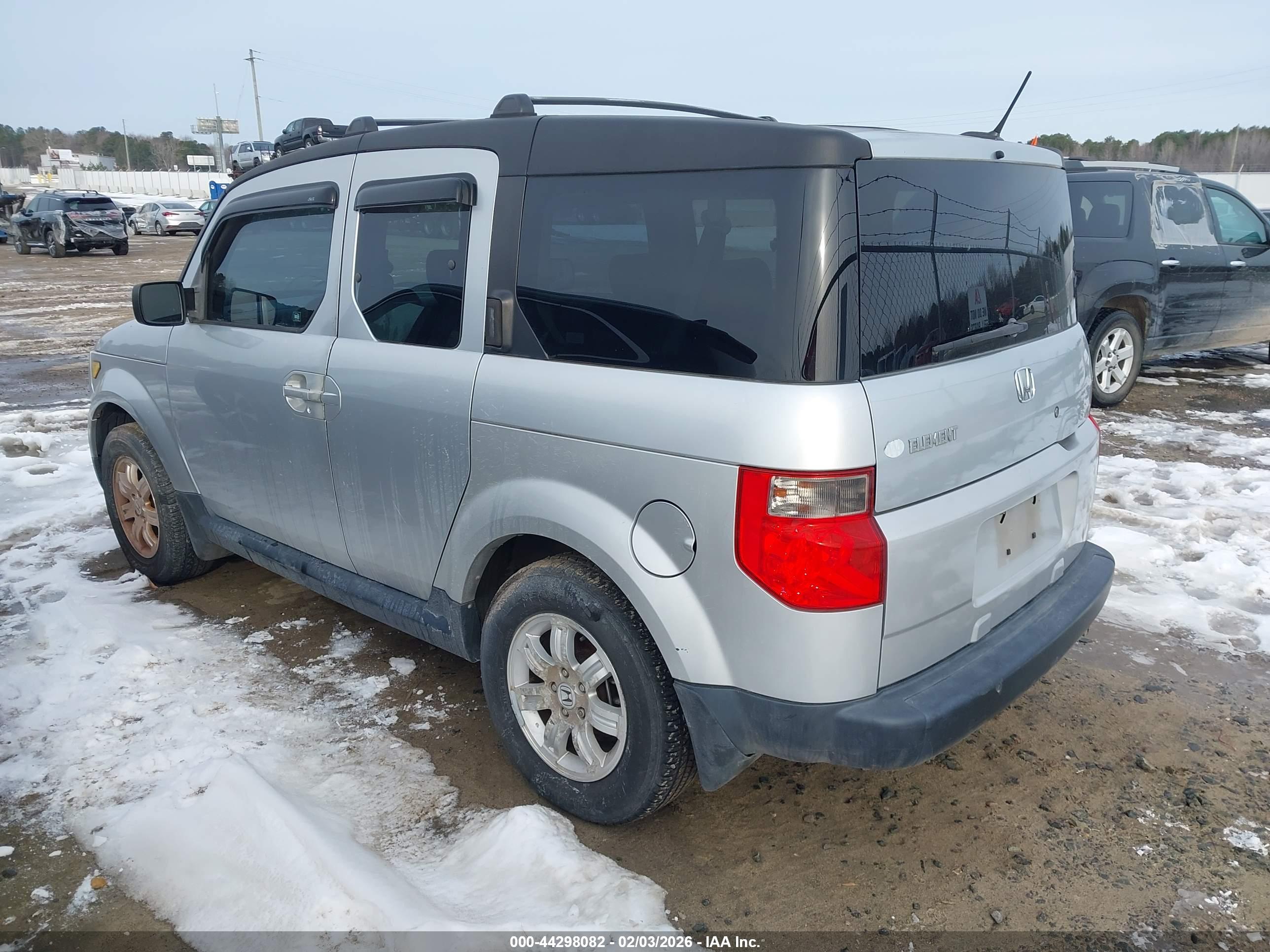 HONDA ELEMENT image 3