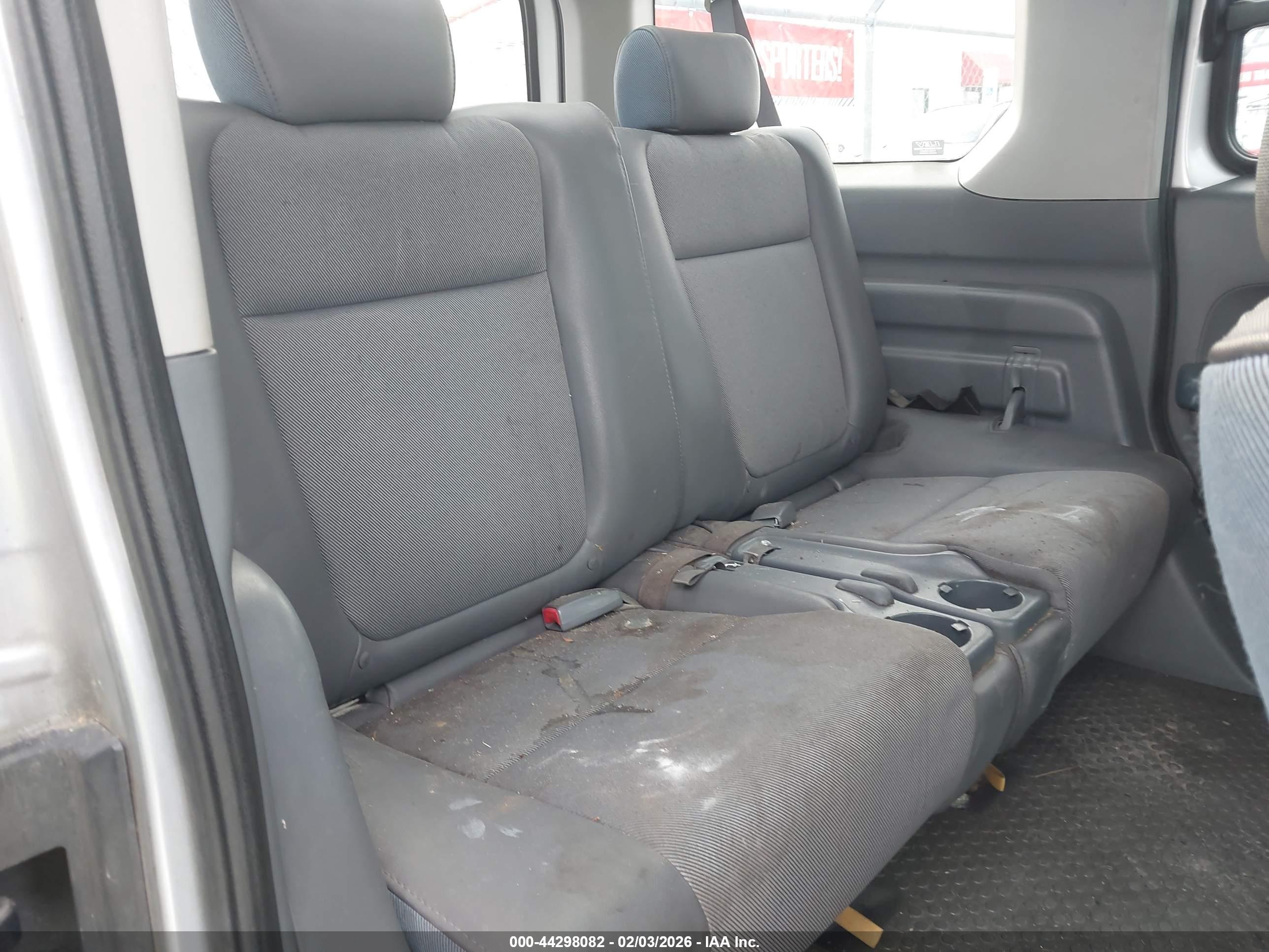 HONDA ELEMENT image 8