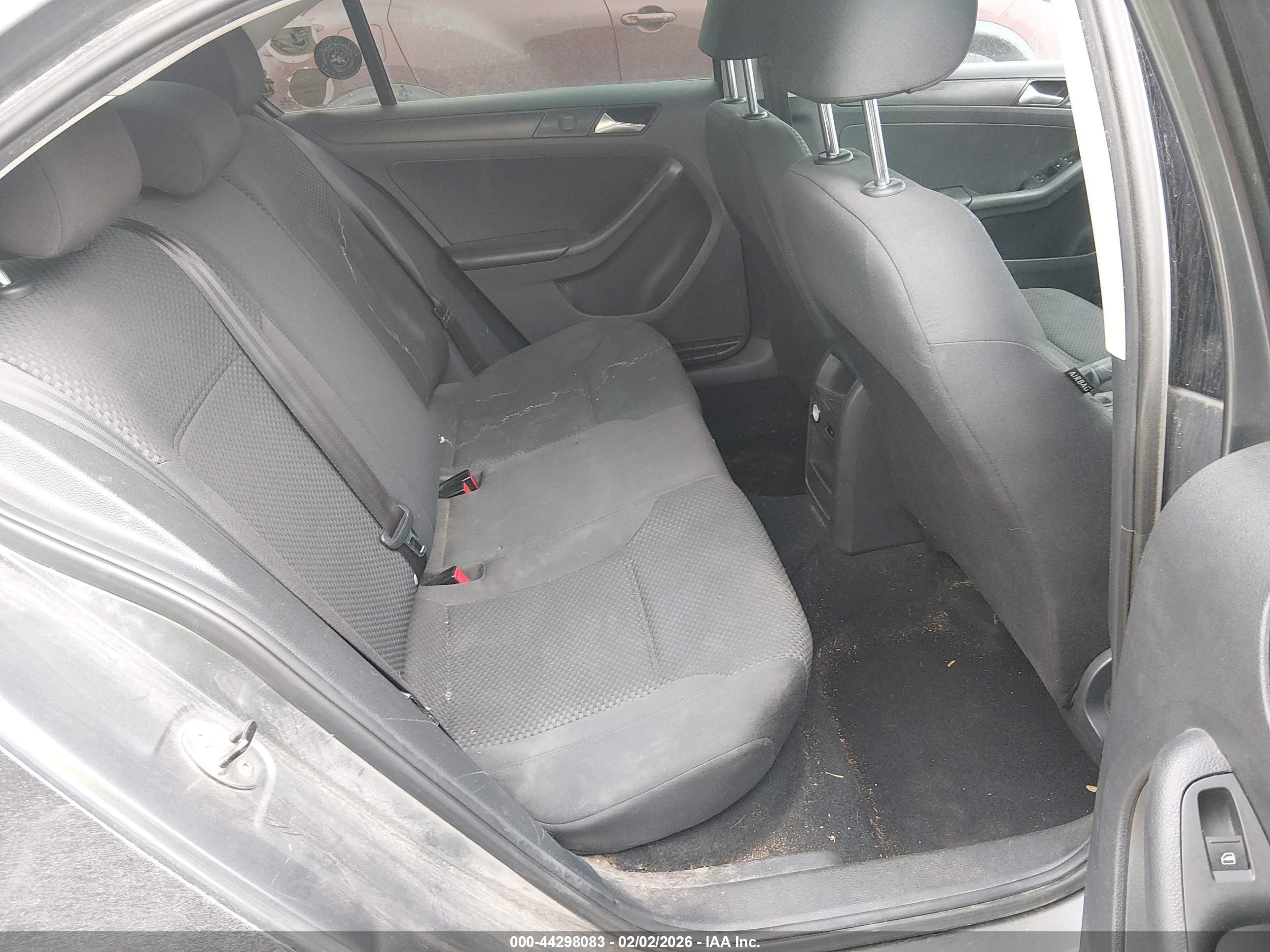 VOLKSWAGEN JETTA image 8