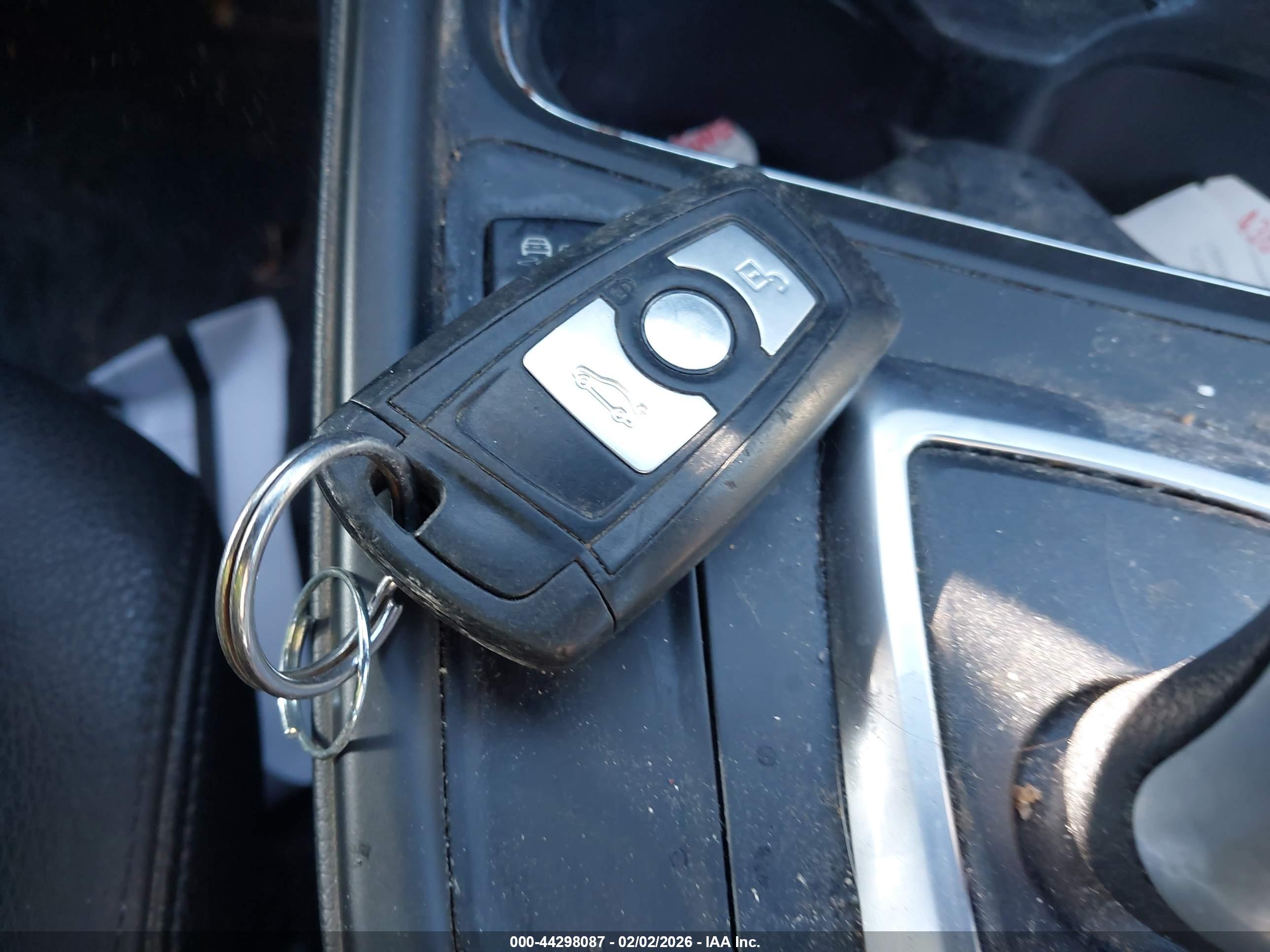 BMW 328I image 11