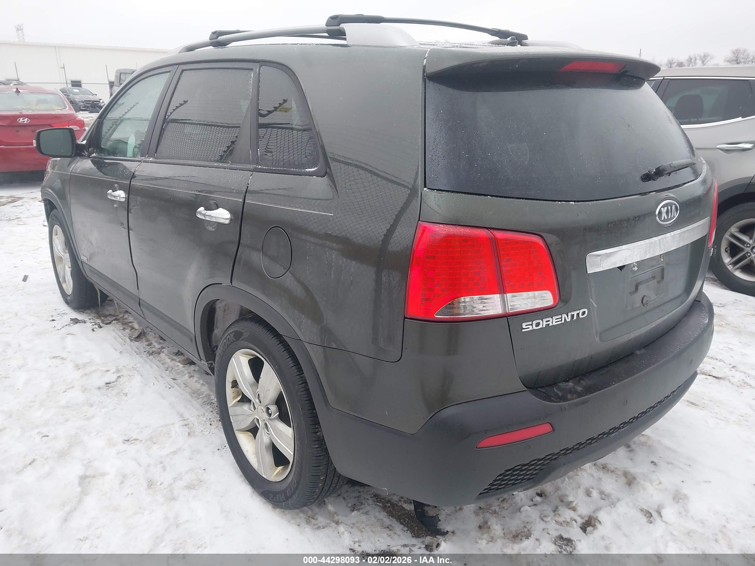 KIA SORENTO image 3