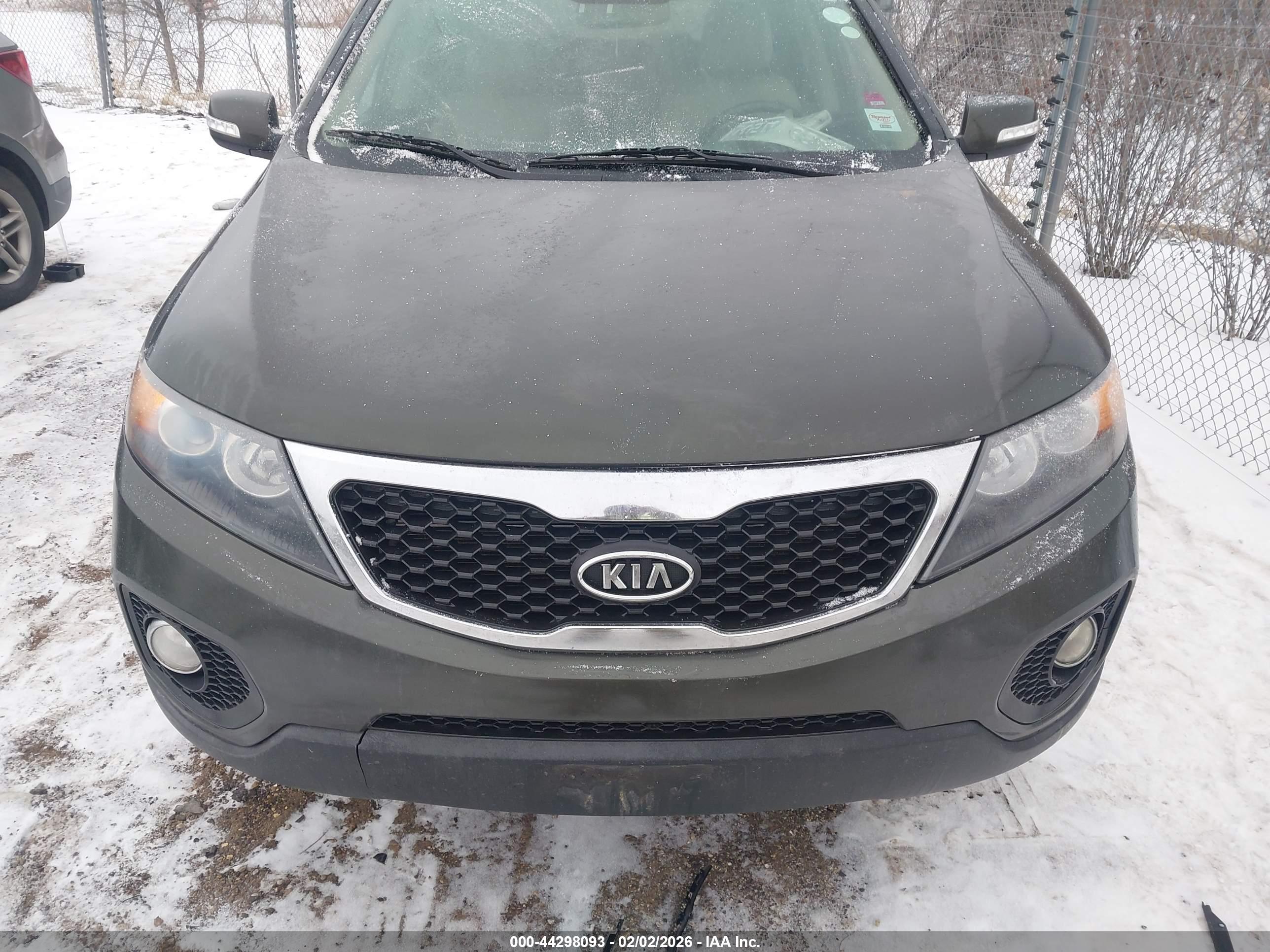 KIA SORENTO image 6
