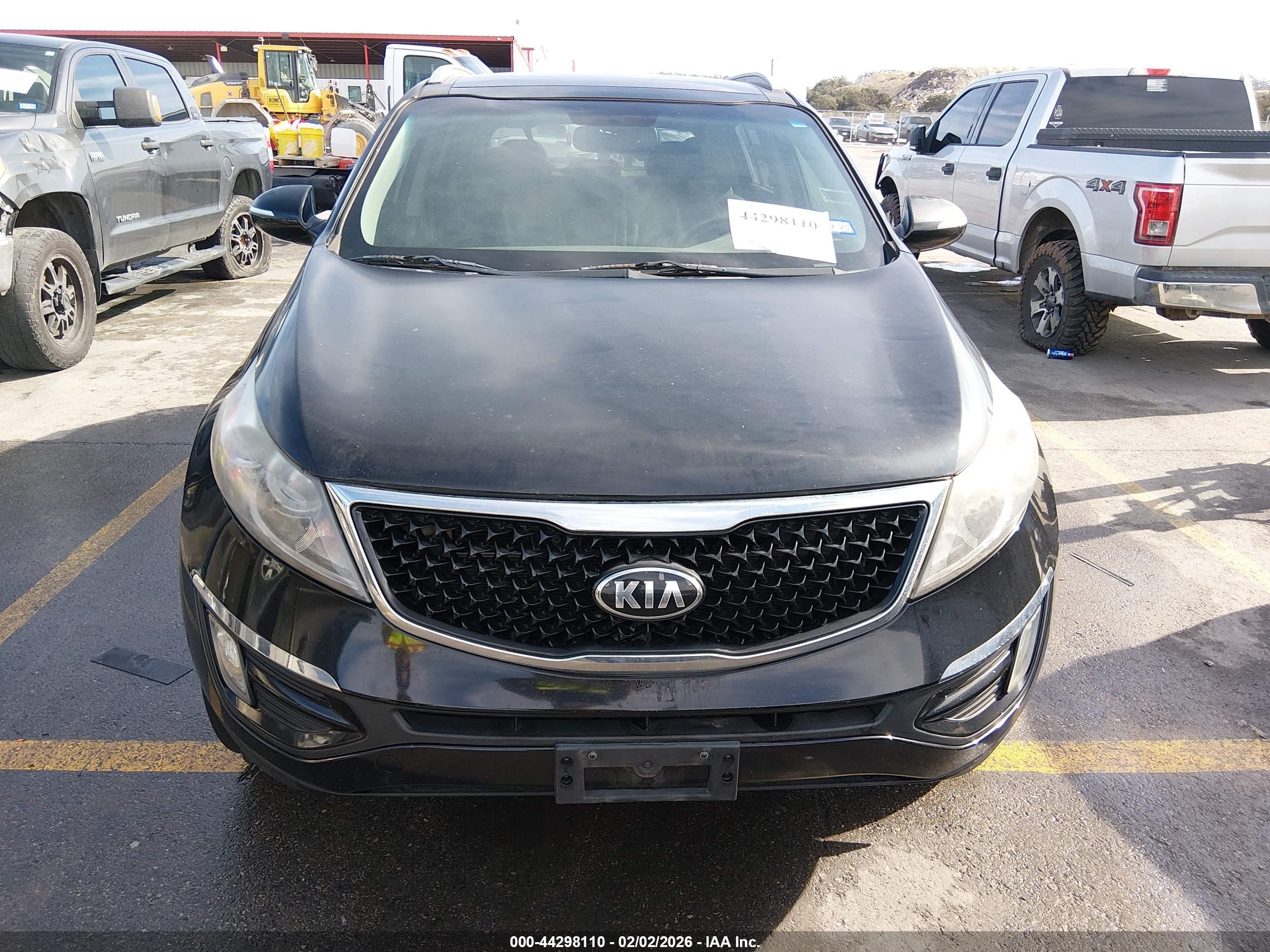 KIA SPORTAGE image 6