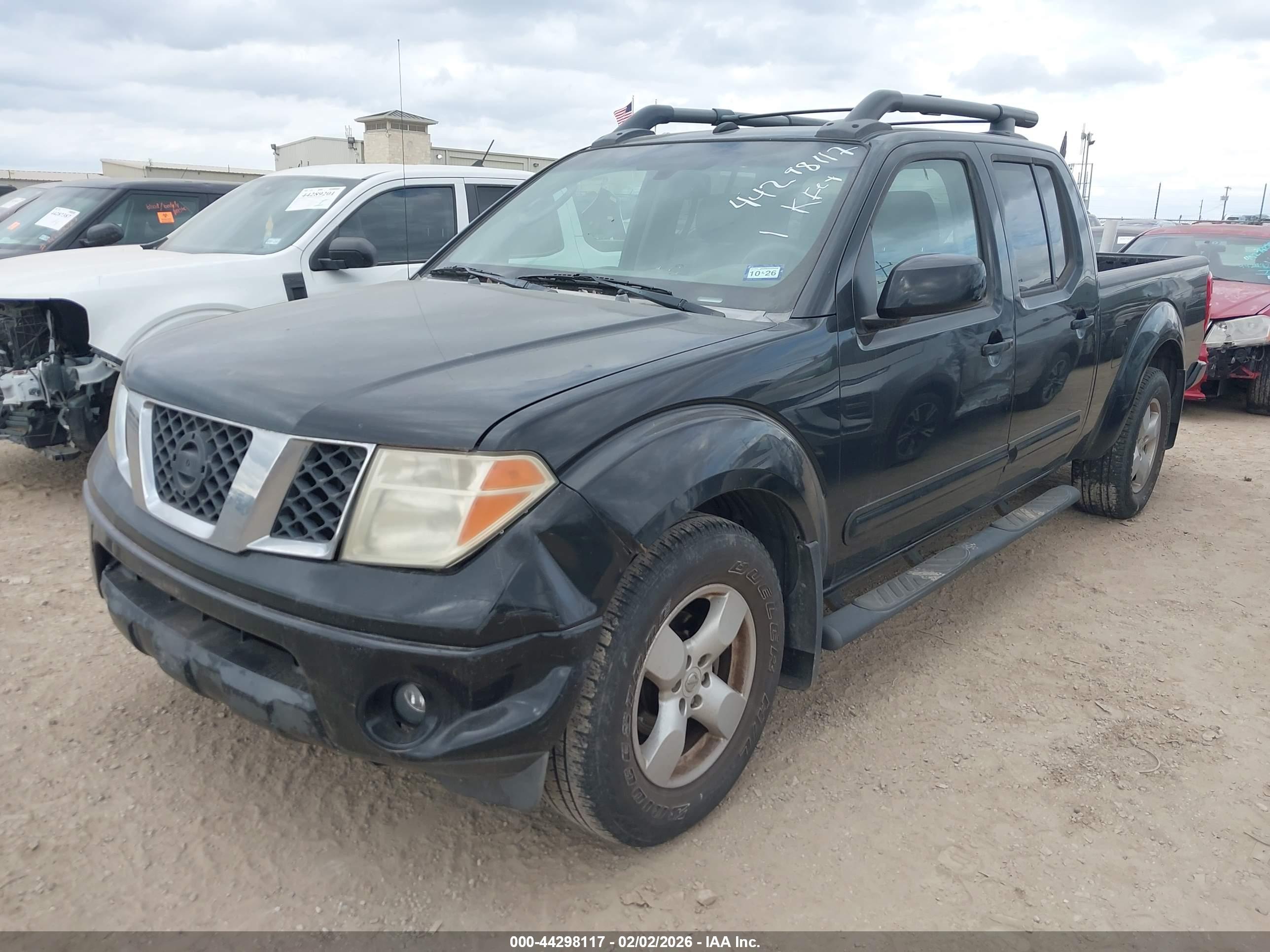 NISSAN FRONTIER image 2