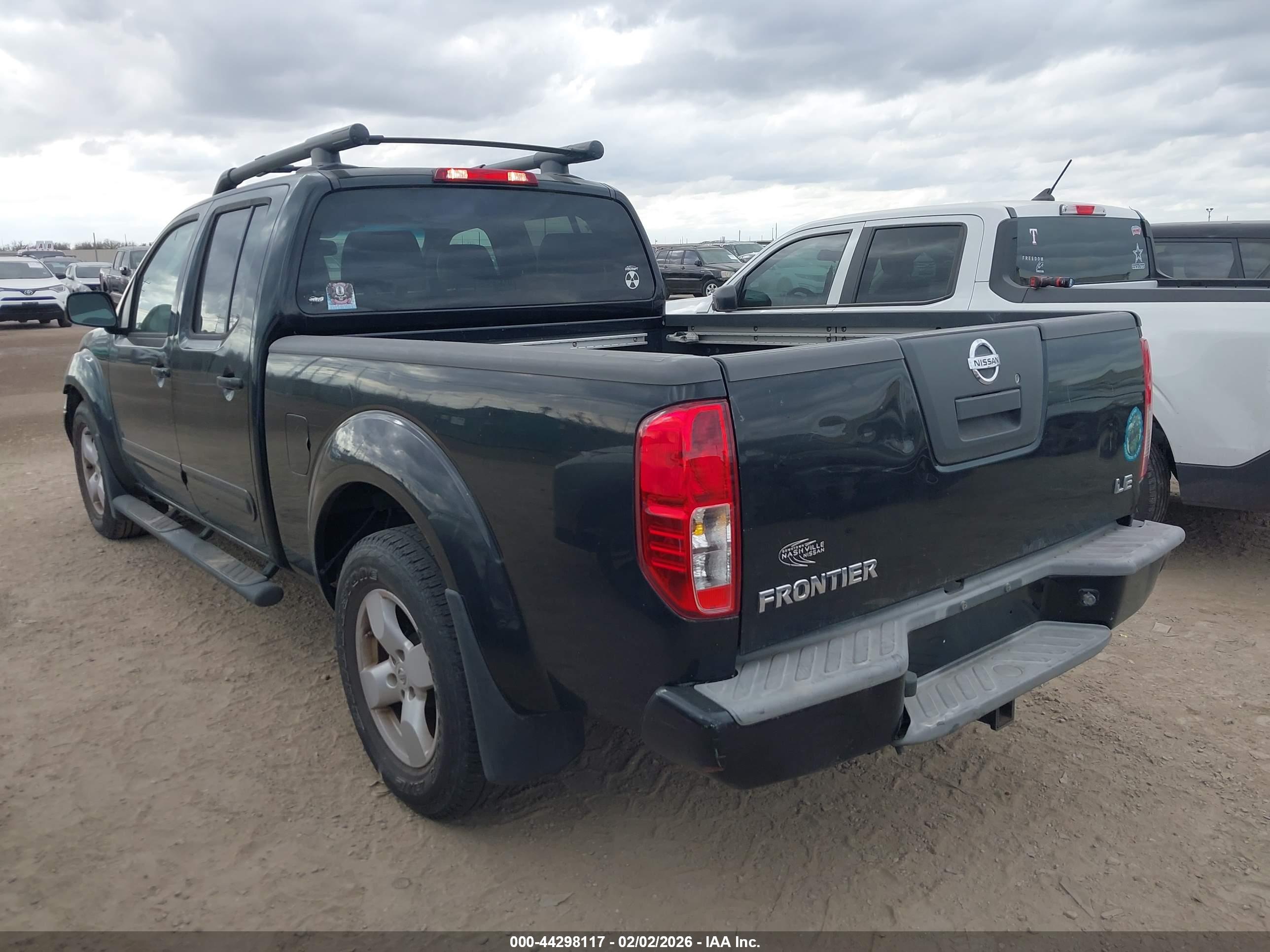 NISSAN FRONTIER image 3