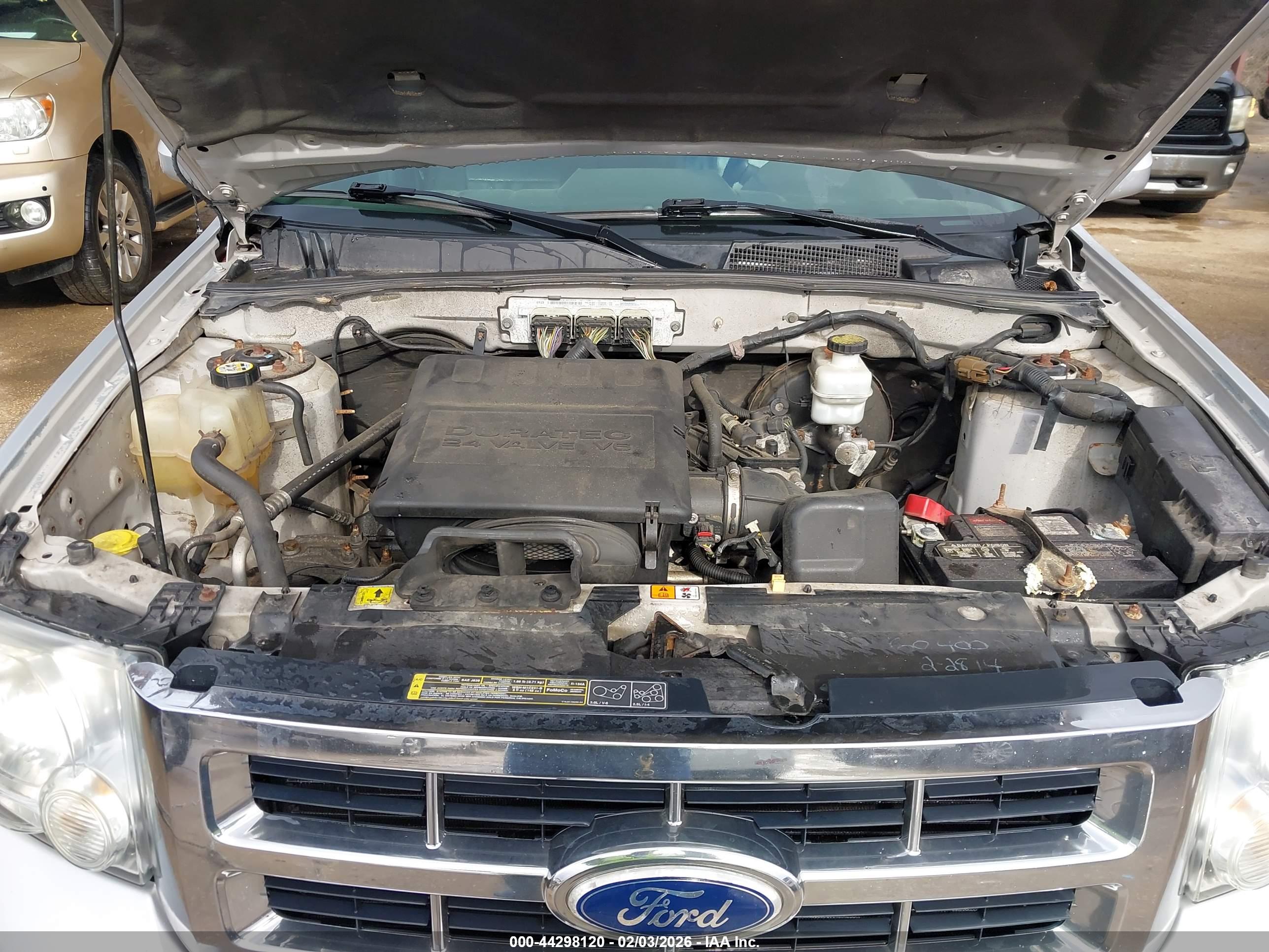 FORD ESCAPE image 10