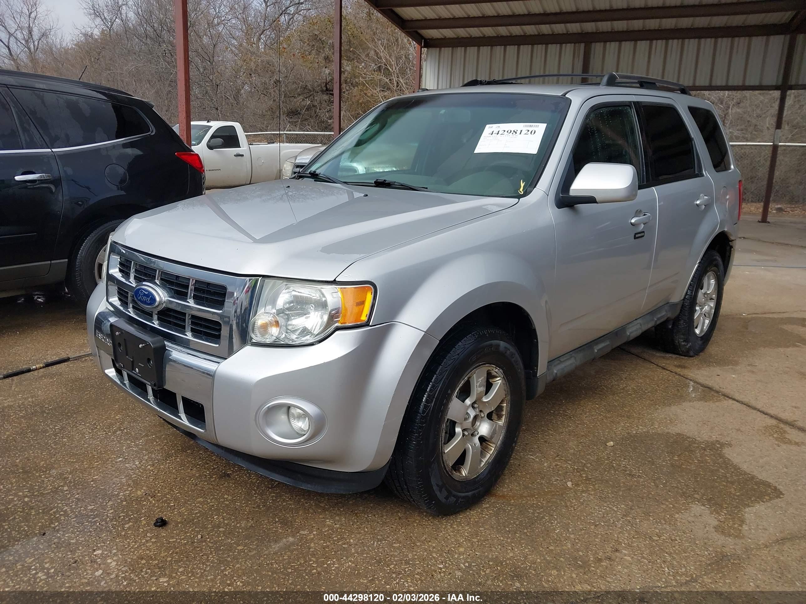 FORD ESCAPE image 2