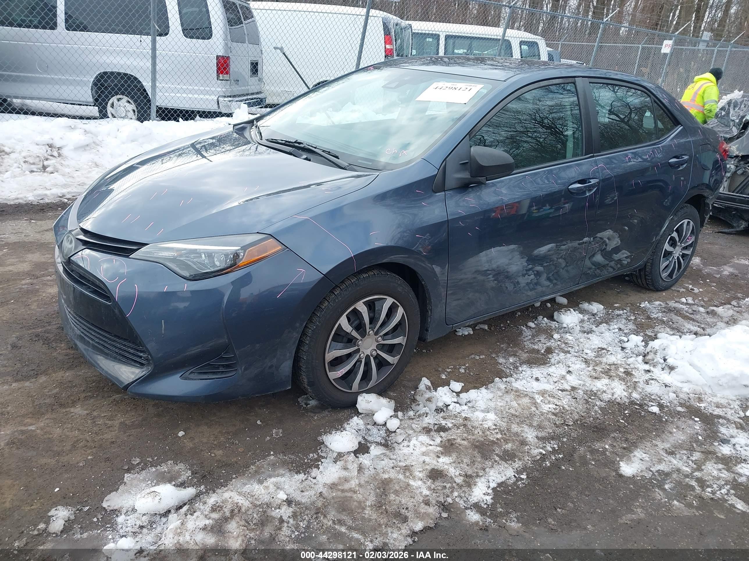 TOYOTA COROLLA image 2