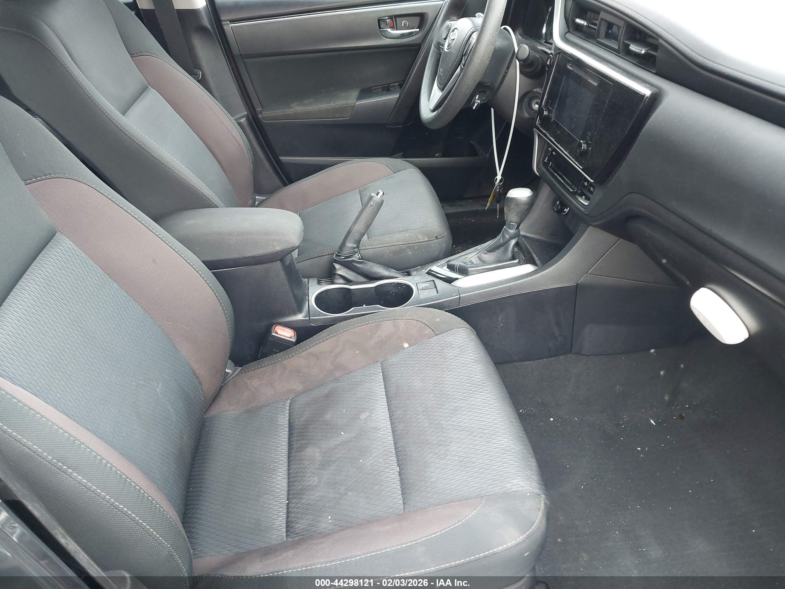 TOYOTA COROLLA image 5