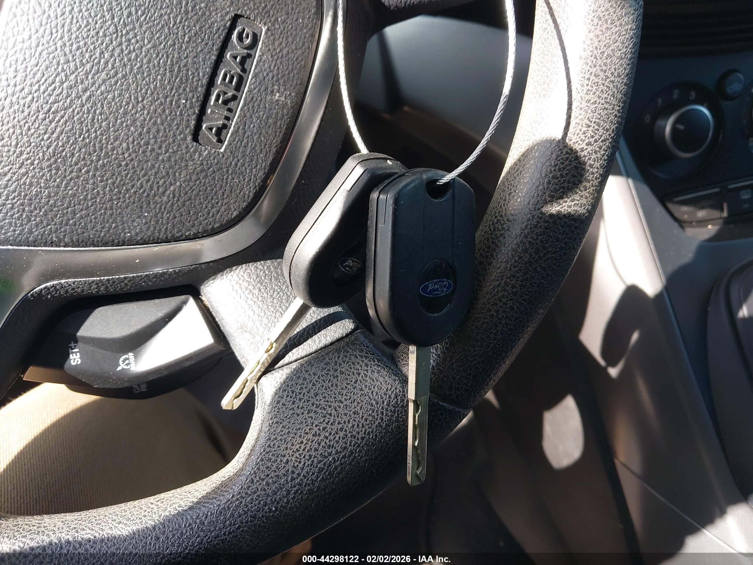 FORD ESCAPE image 11