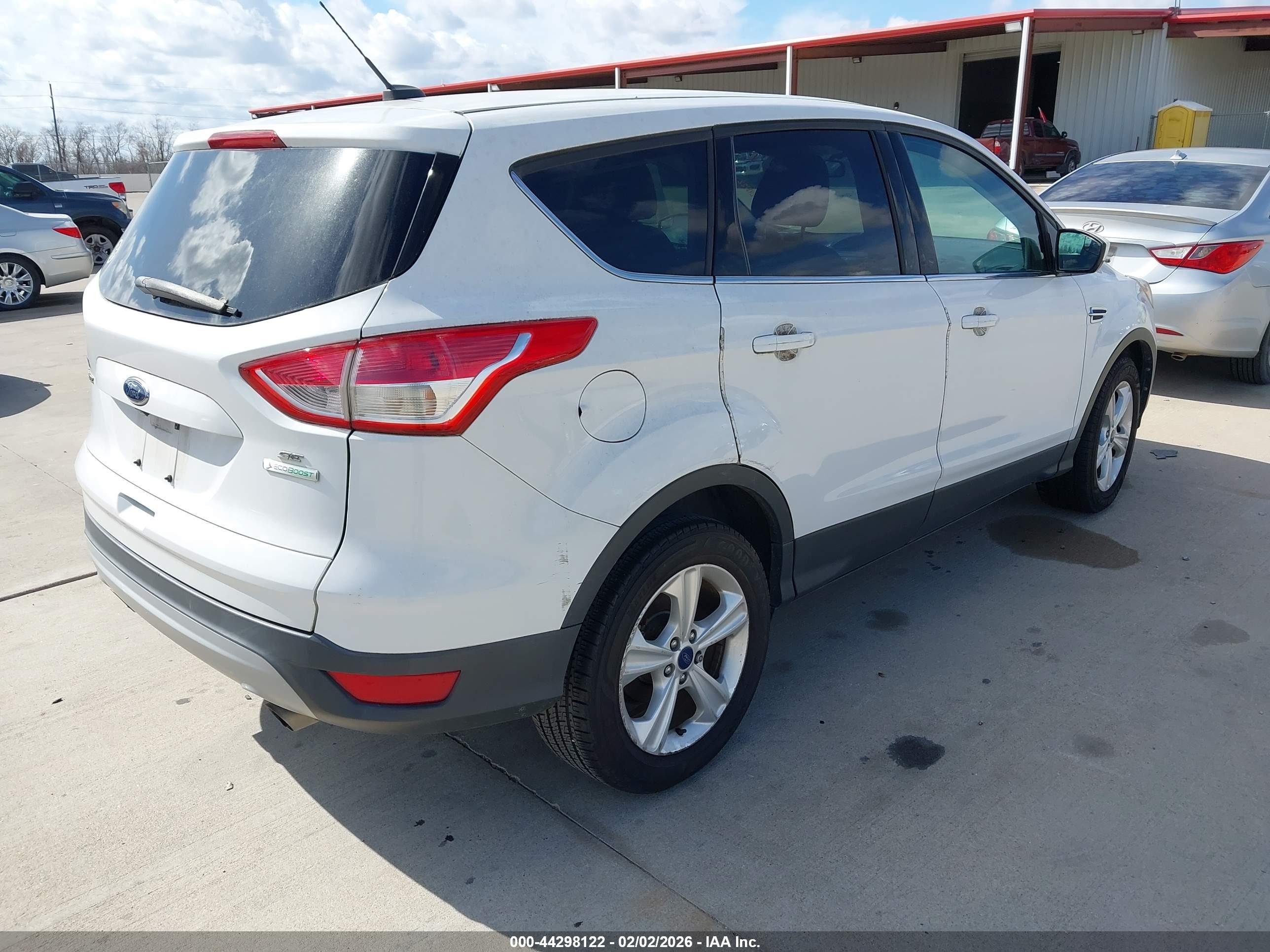 FORD ESCAPE image 4