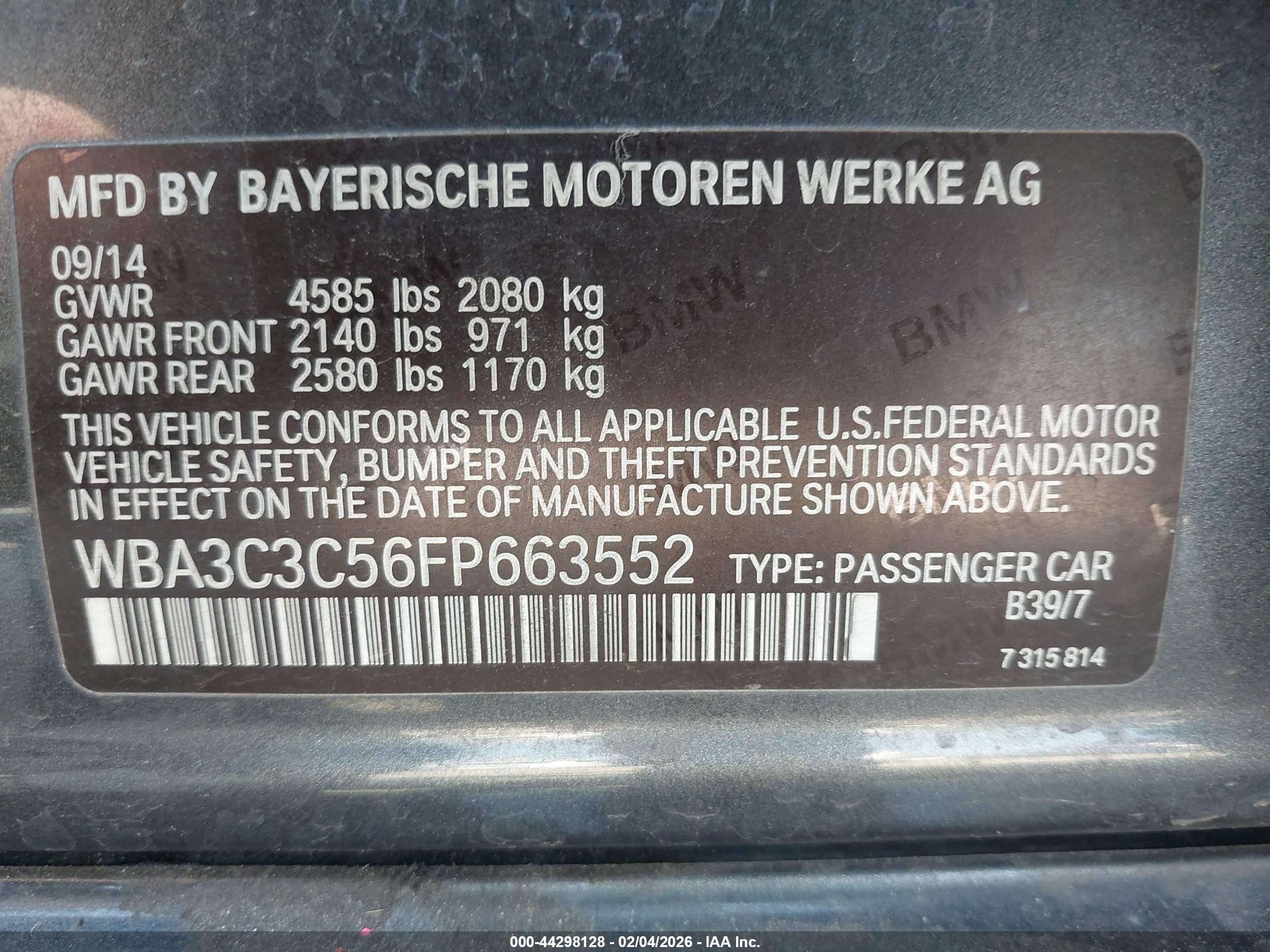 BMW 320I image 9