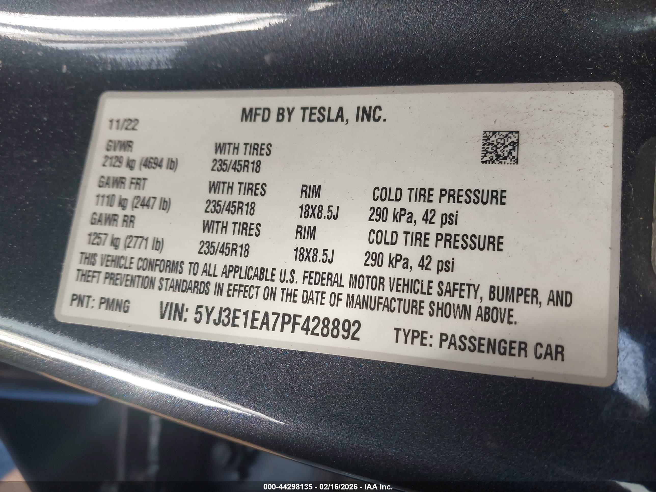 TESLA MODEL image 9