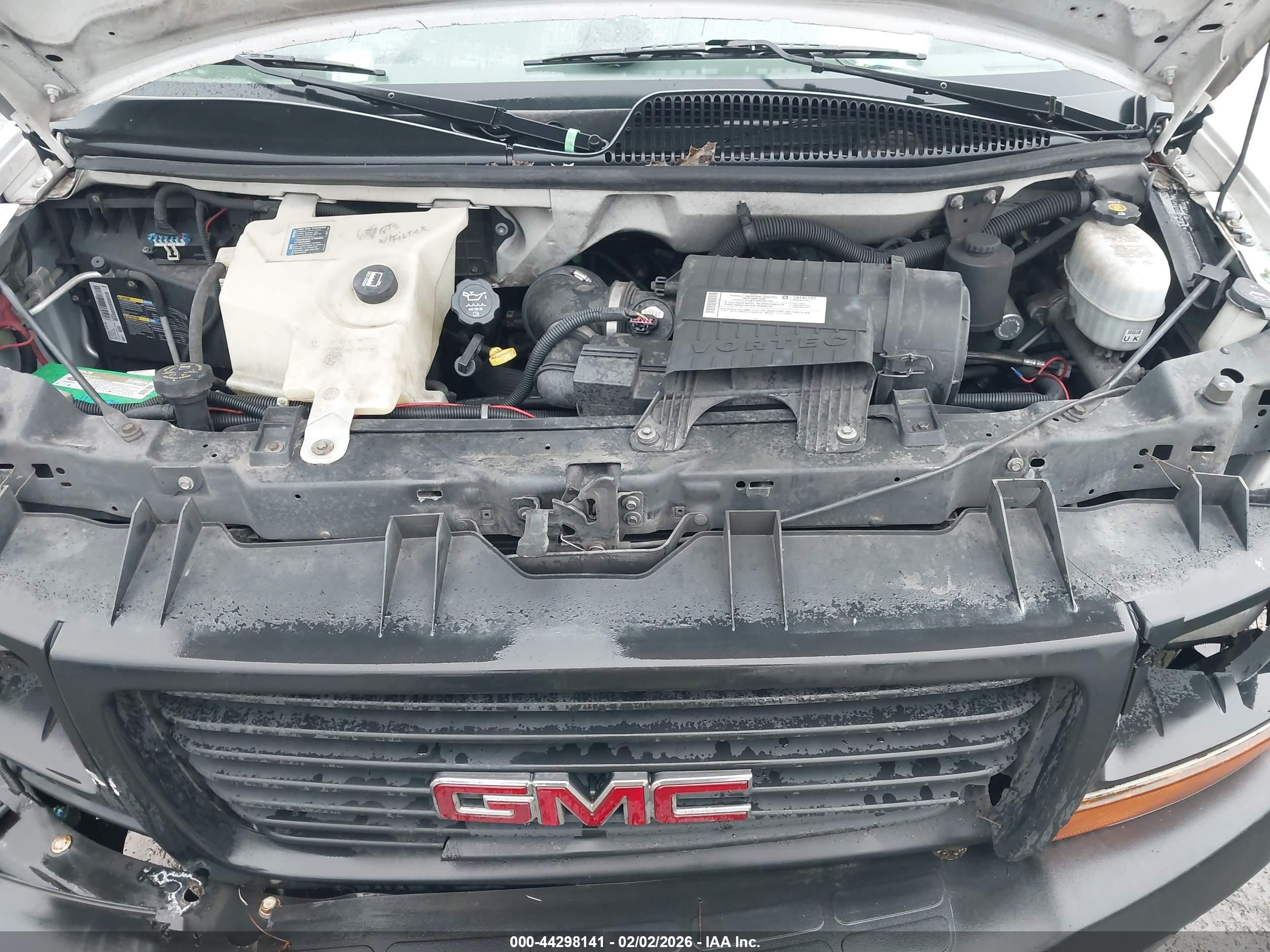 GMC SAVANA image 10