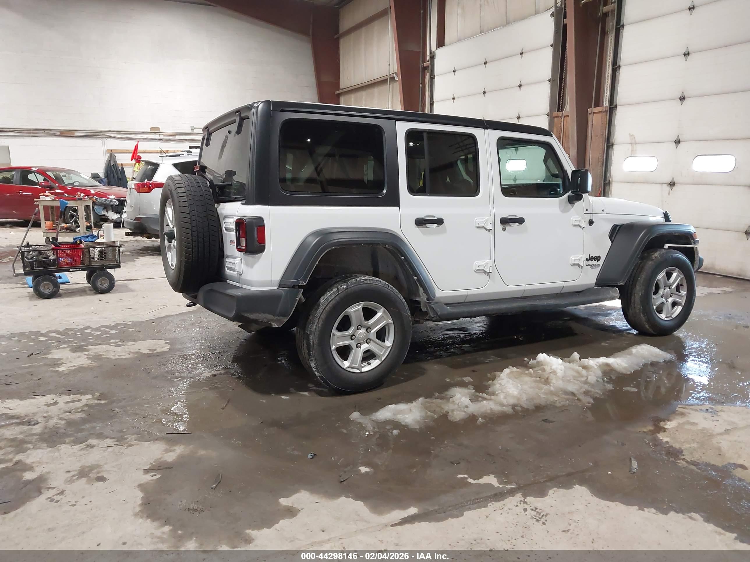 JEEP WRANGLER image 4
