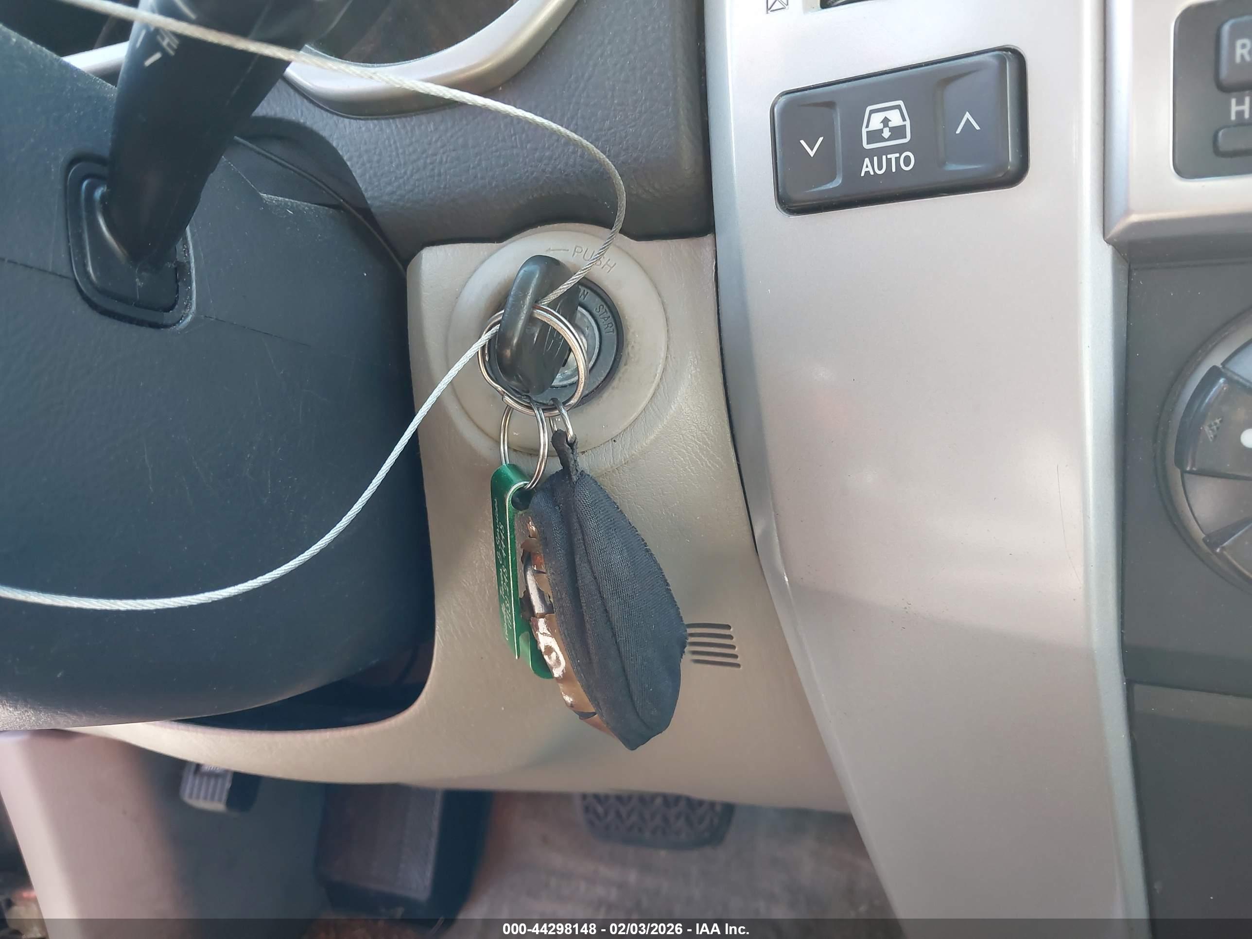 TOYOTA 4RUNNER image 11