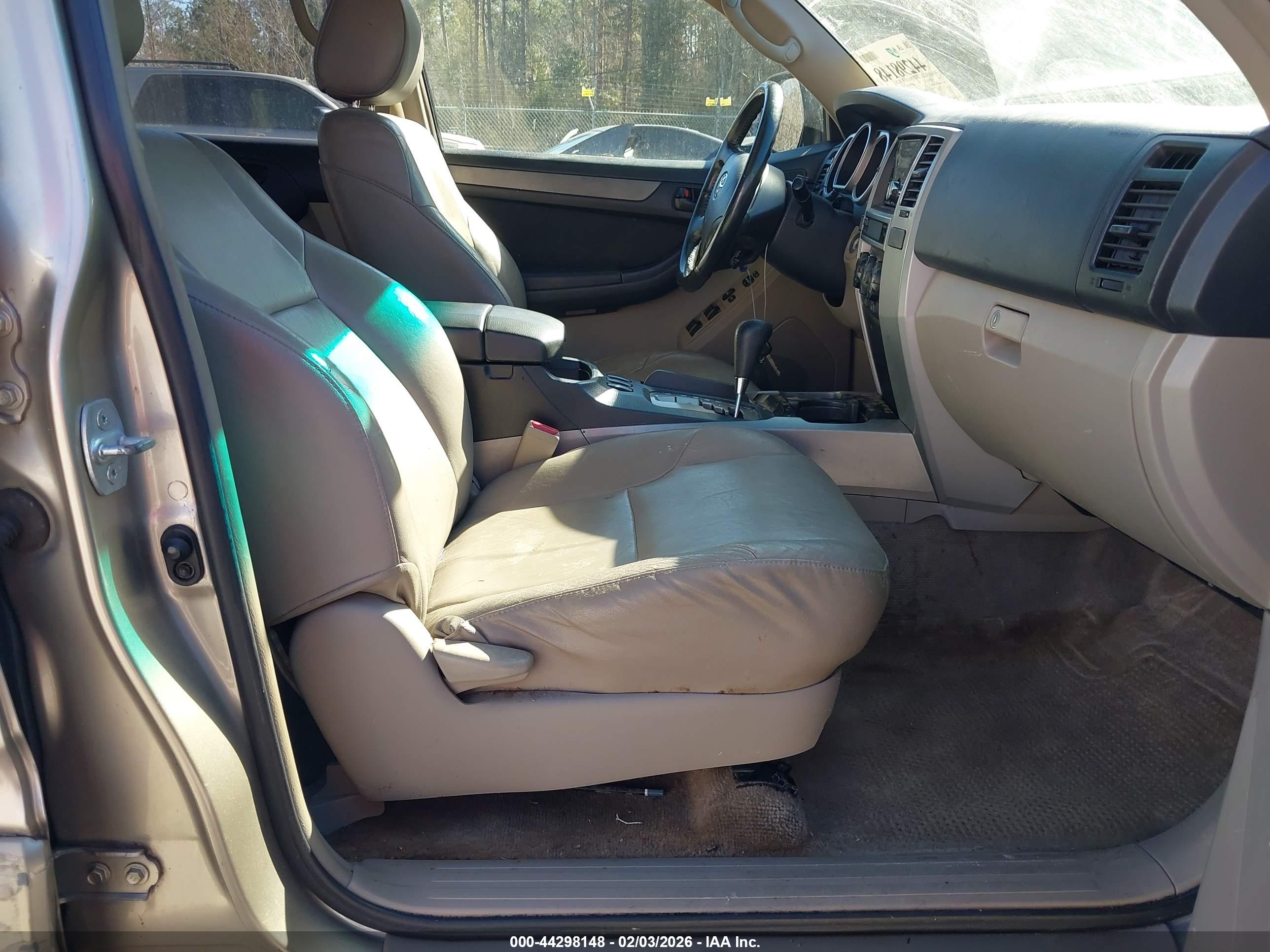 TOYOTA 4RUNNER image 5