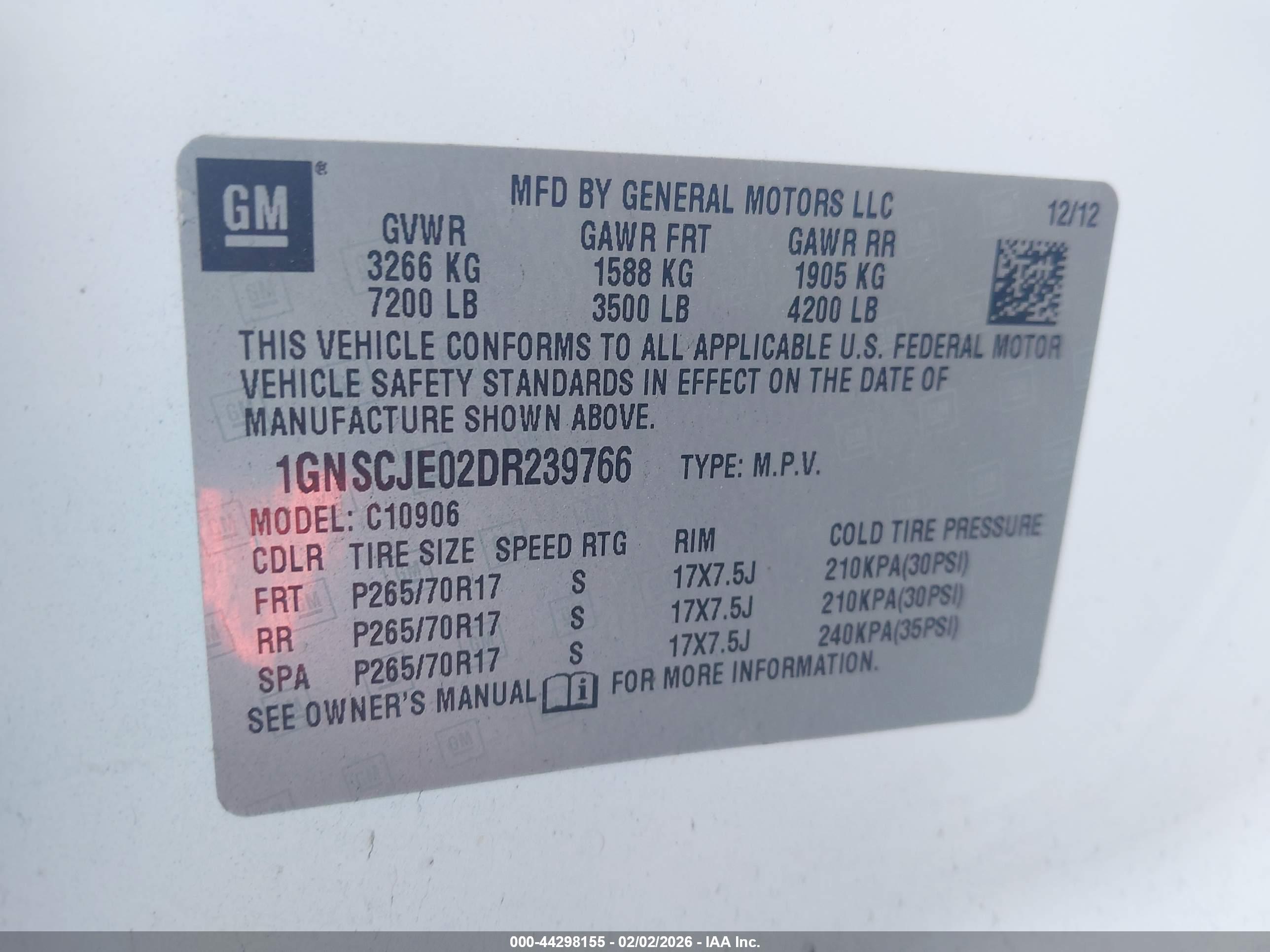 CHEVROLET SUBURBAN image 9