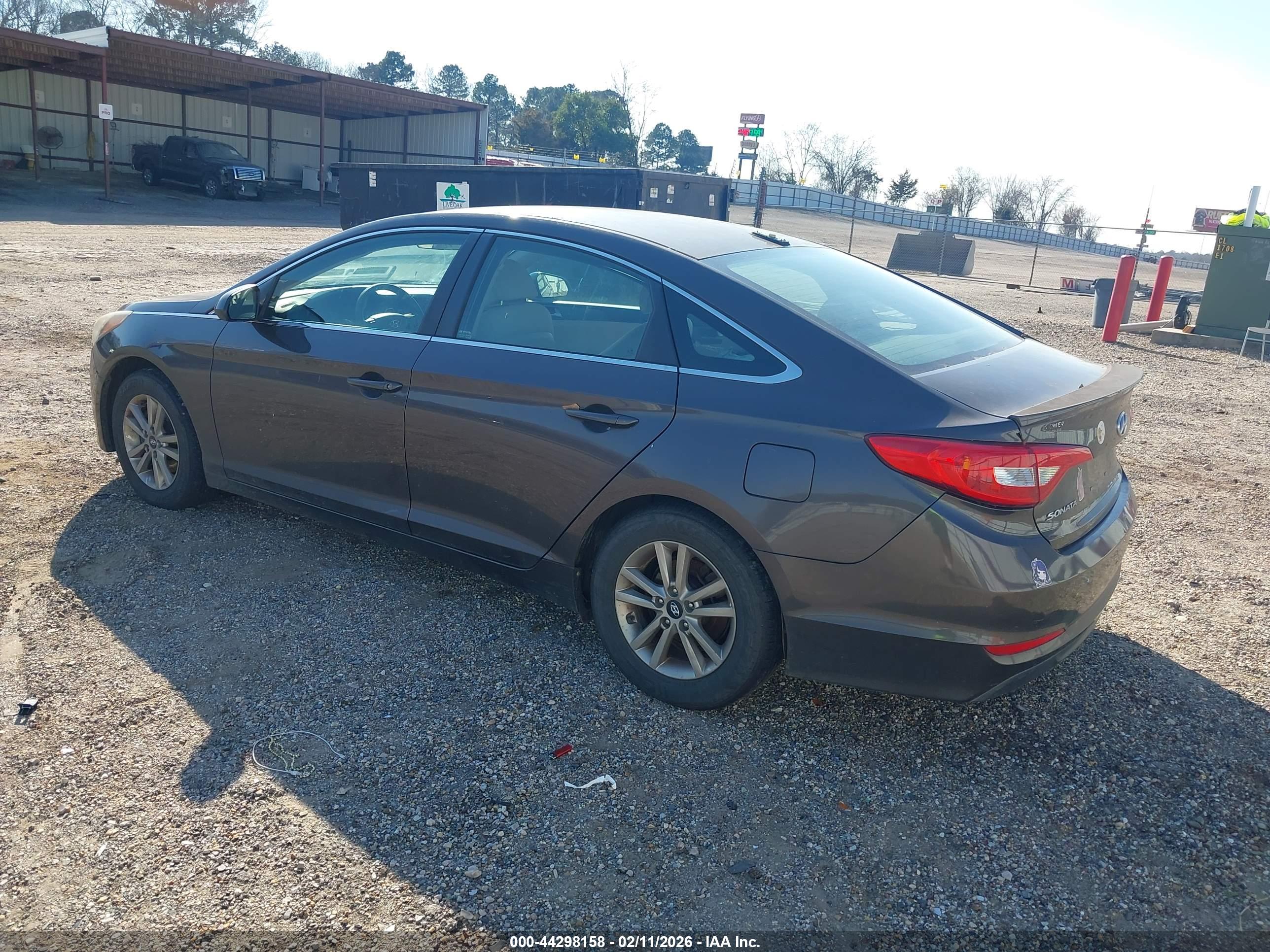 HYUNDAI SONATA image 3