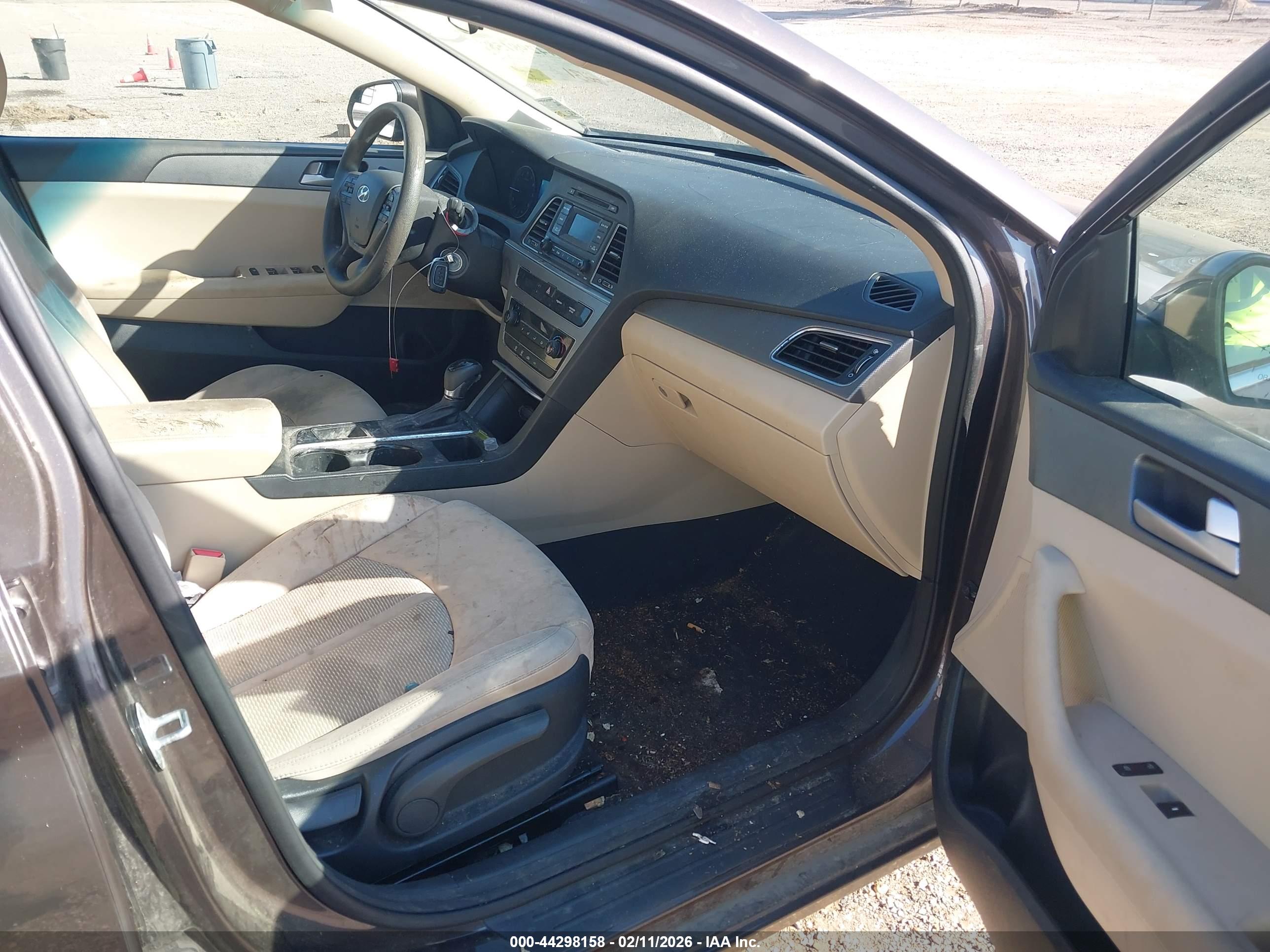 HYUNDAI SONATA image 5