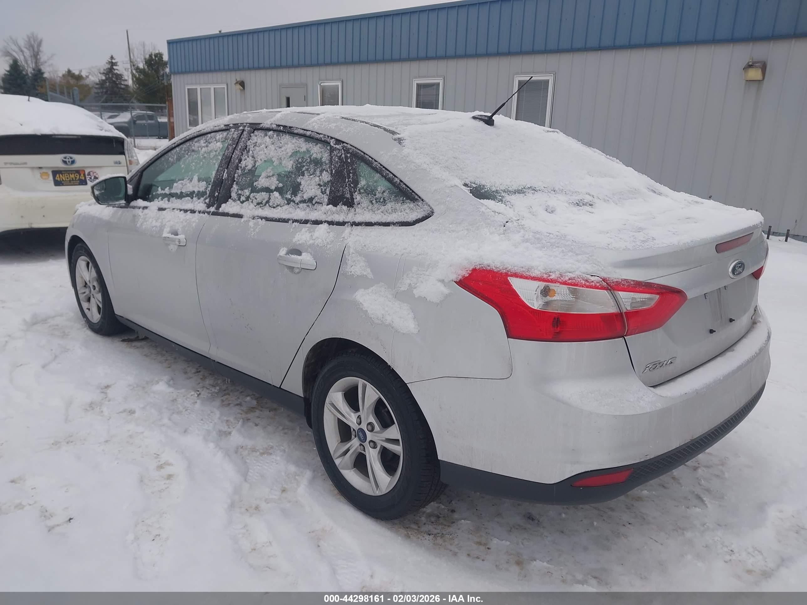 FORD FOCUS image 3