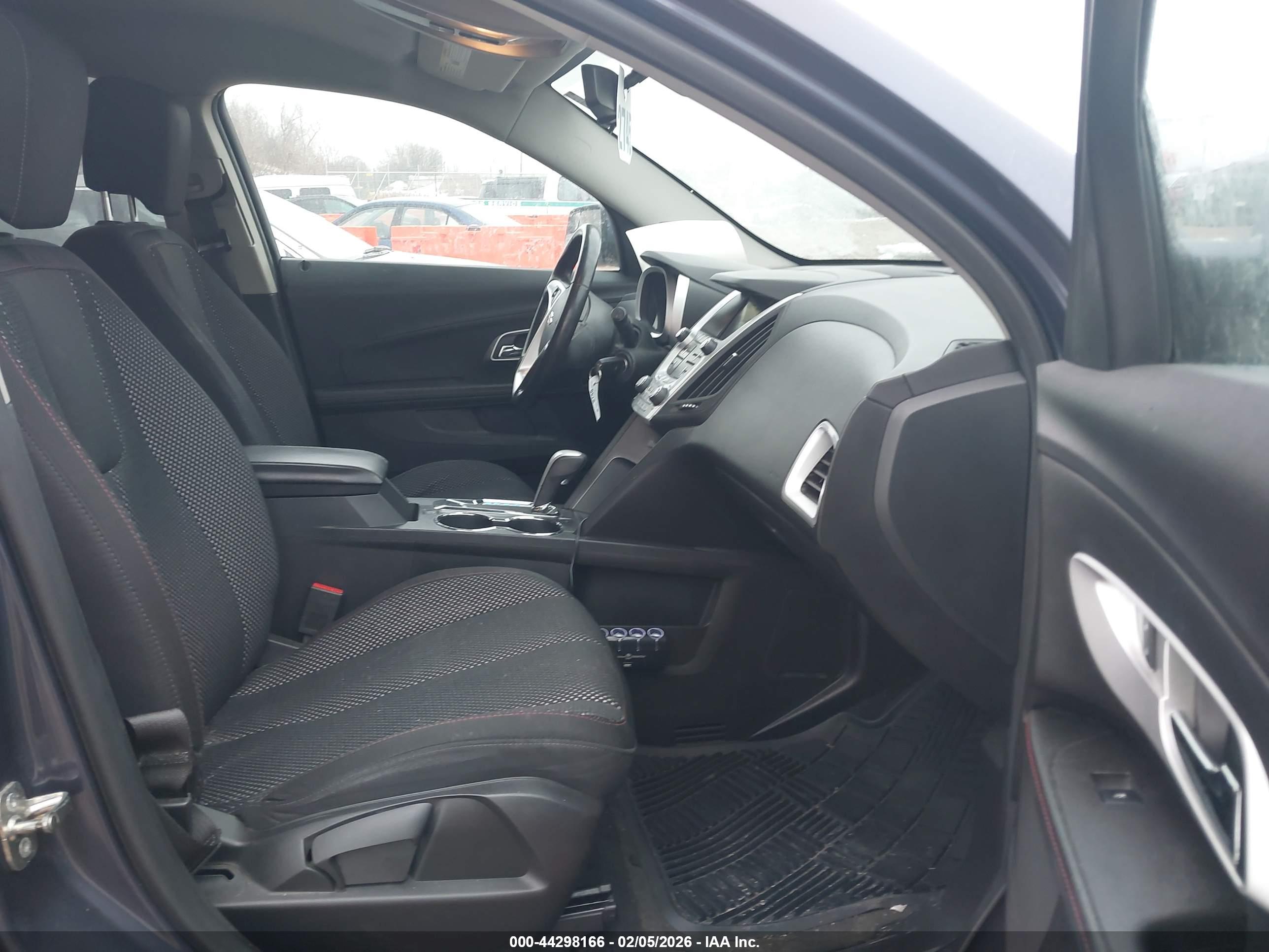 CHEVROLET EQUINOX image 5