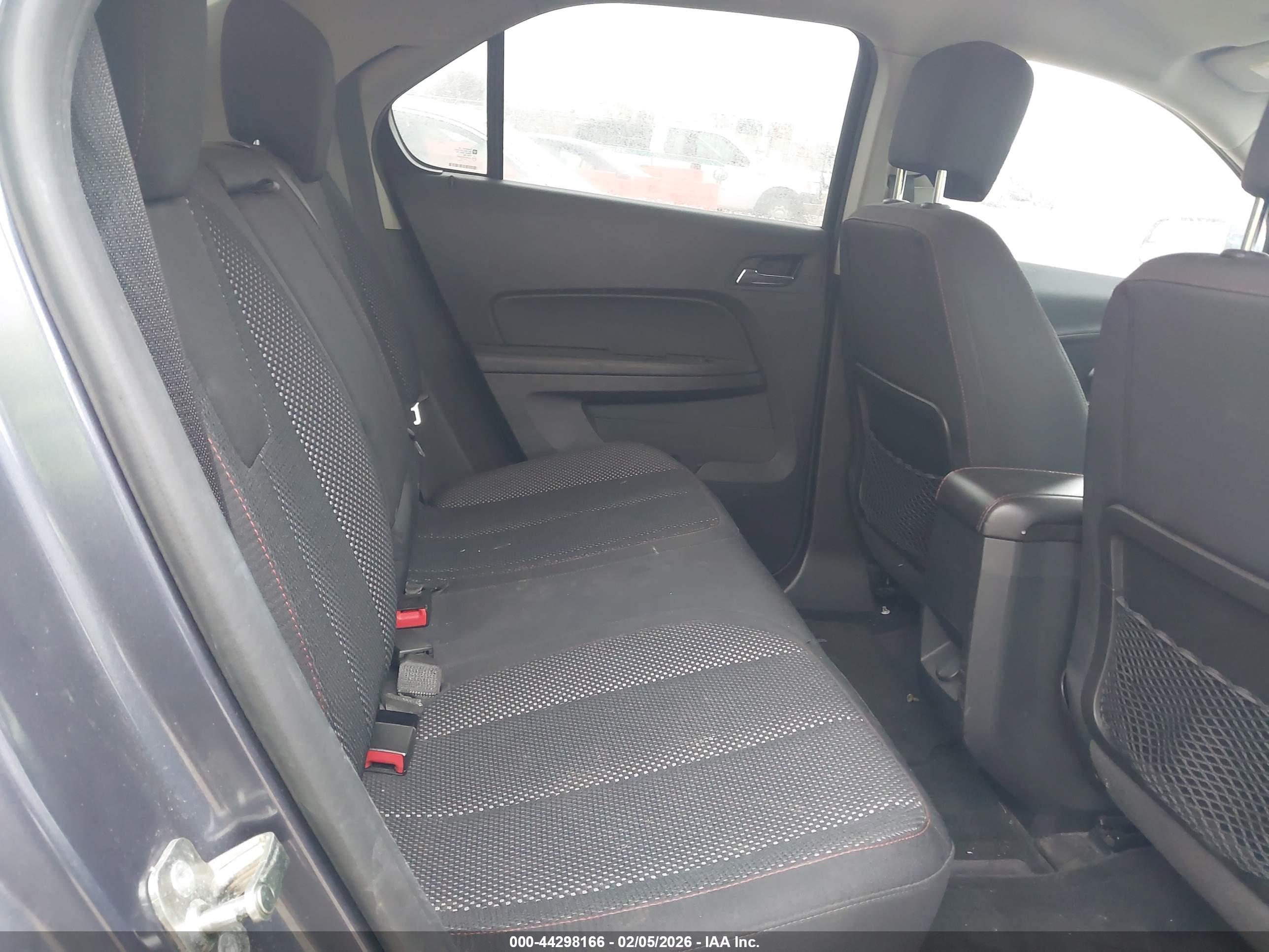 CHEVROLET EQUINOX image 8